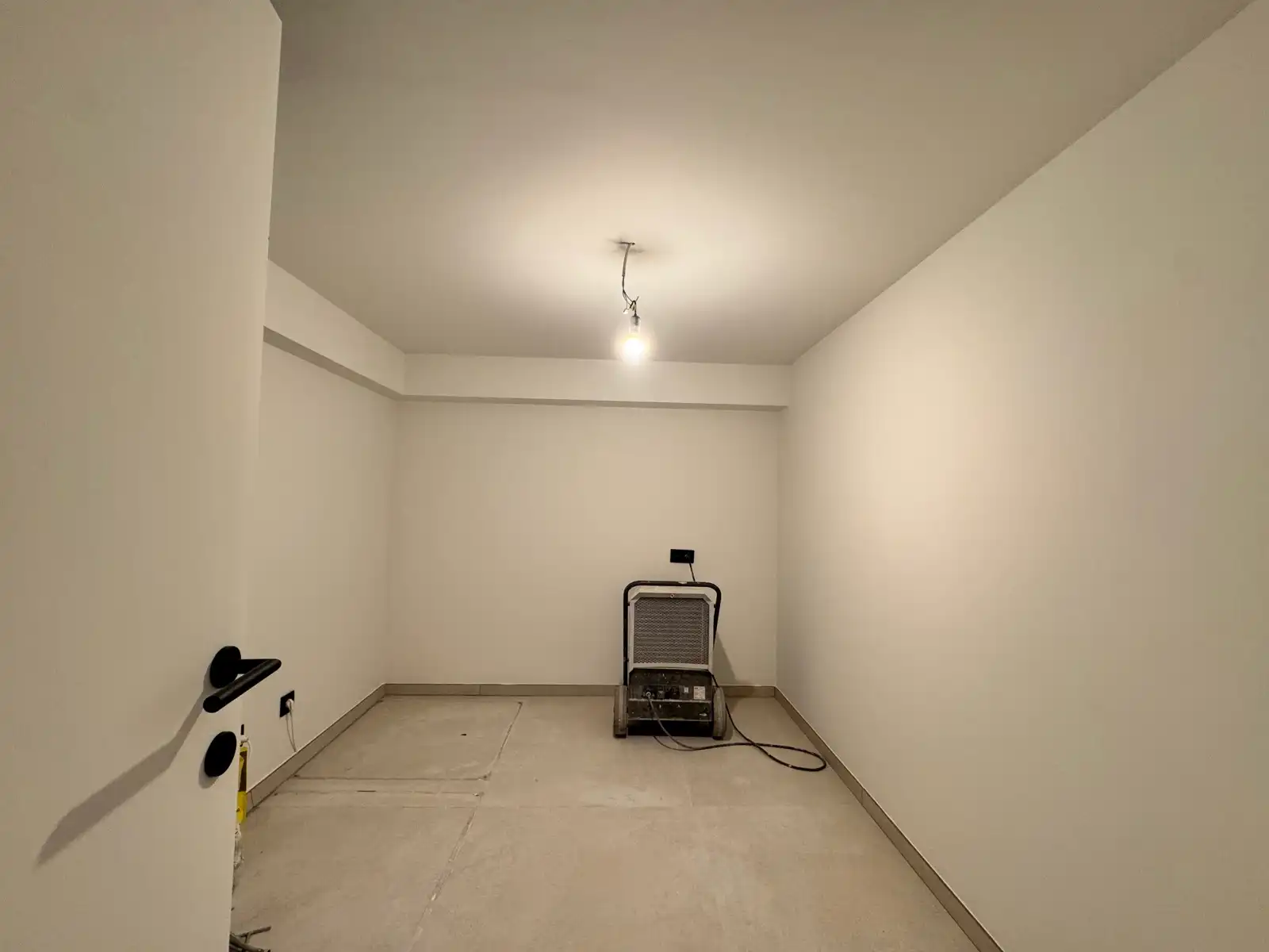 Instapklaar handelspand op toplocatie in hartje Antwerpen foto 12