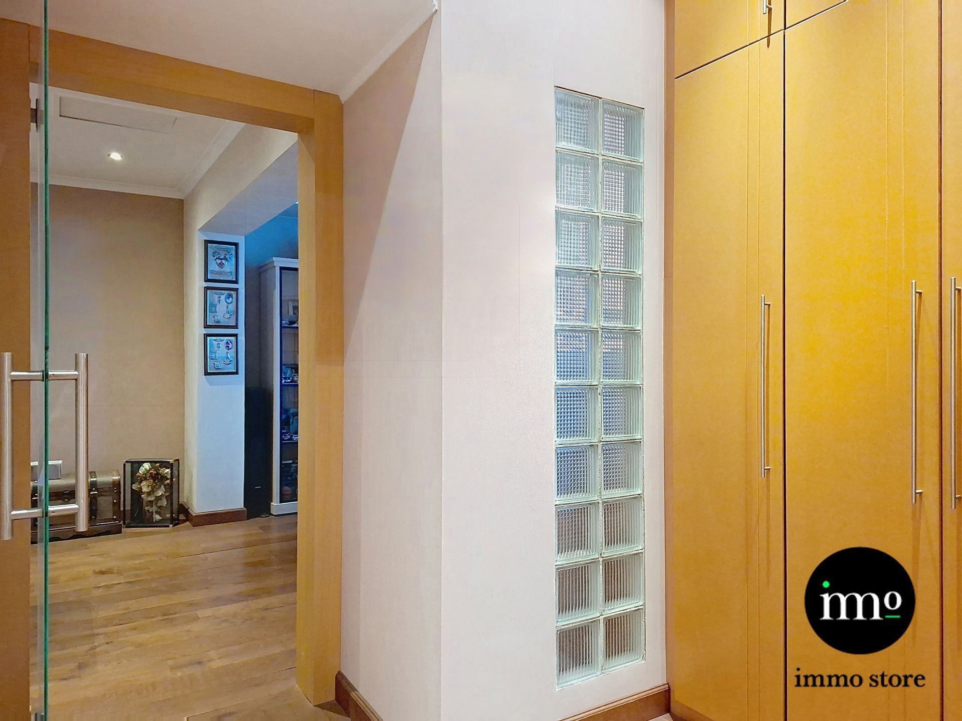 Uitzonderlijk ruime Kangoeroewoning met atelier en garage foto 11