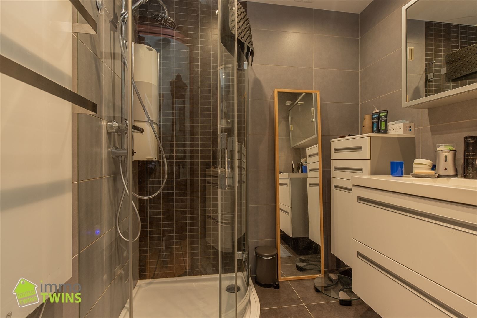 Instapklaar appartement met 3 slaapkamers, 2 terrassen te Baasrode foto 12
