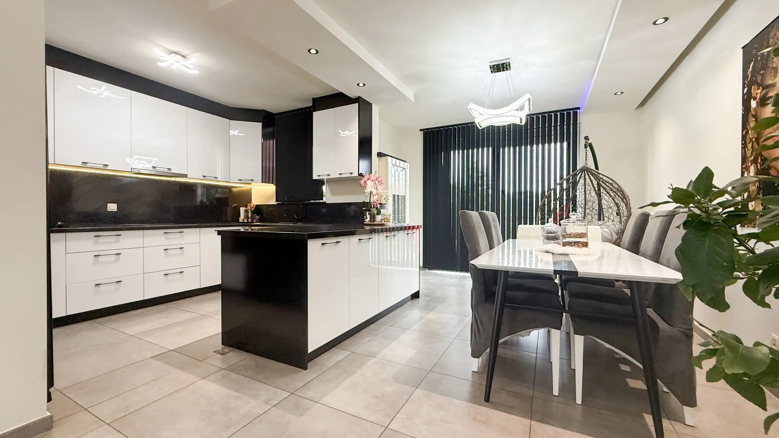 Moderne gezinswoning in rustige doodlopende straat met EPC A foto 6