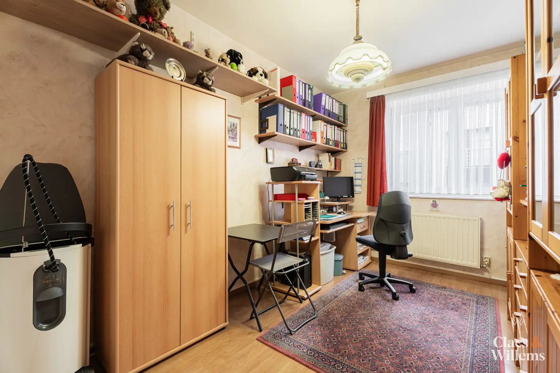 Gezinswoning met garage en airco in Ninove, goed gelegen nabij bus en trein foto 11