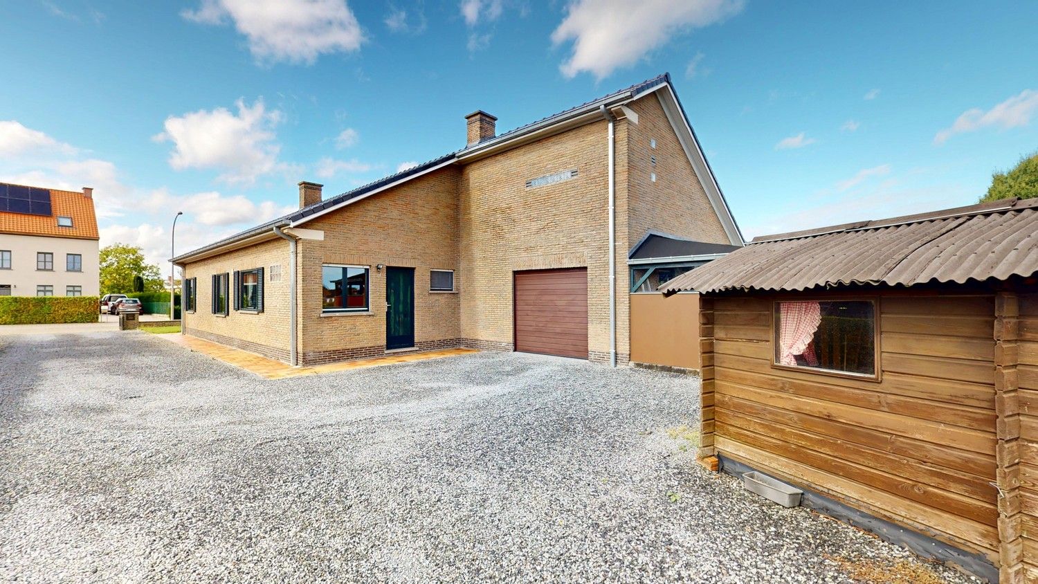 Hoofdfoto van de publicatie: 🏡 TE KOOP – Op te frissen woning met prachtig uitzicht nabij centrum Zingem! 🌳