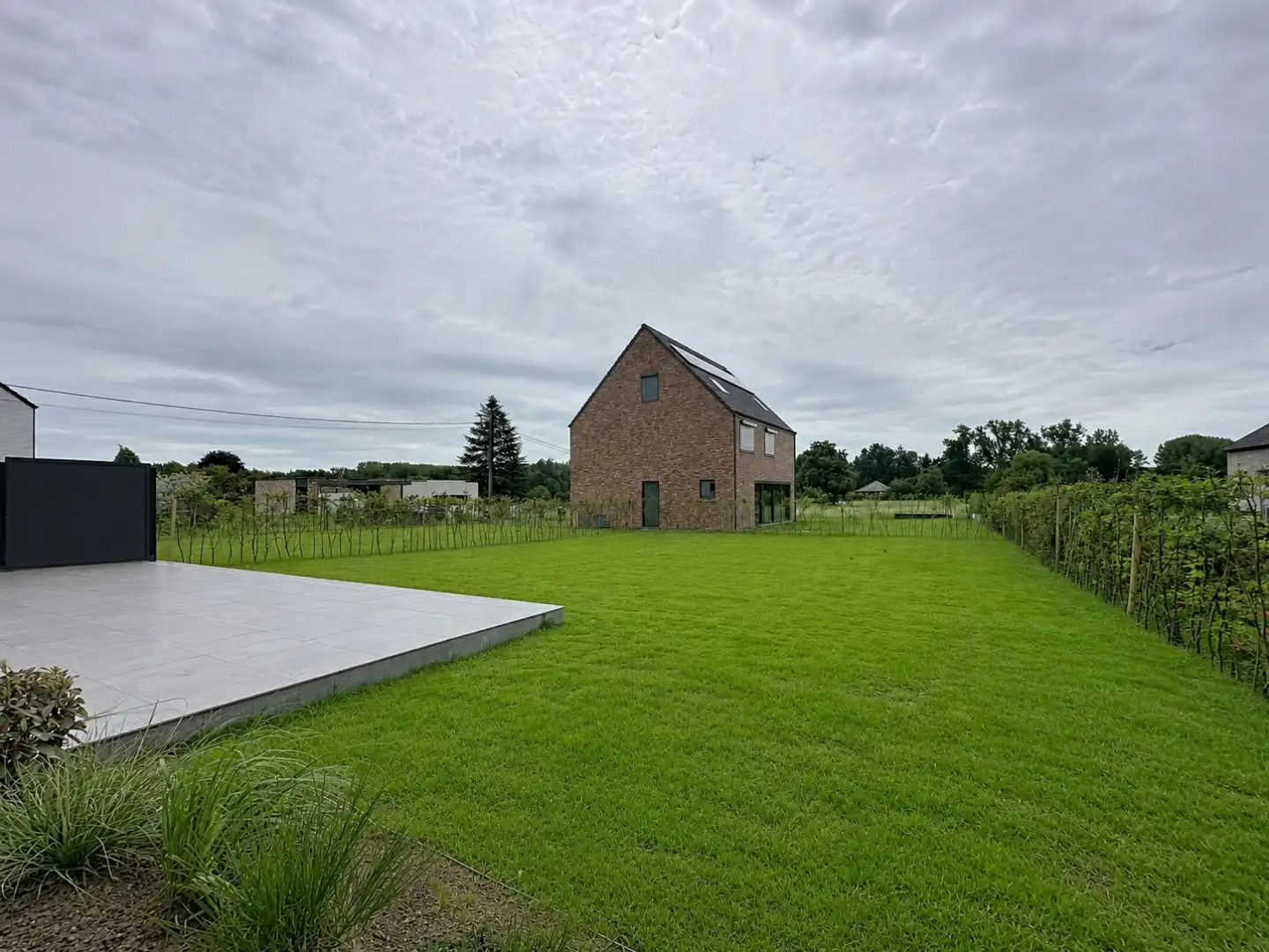 Instapklare vernieuwbouwwoning in het mooie Wezemaal foto 26
