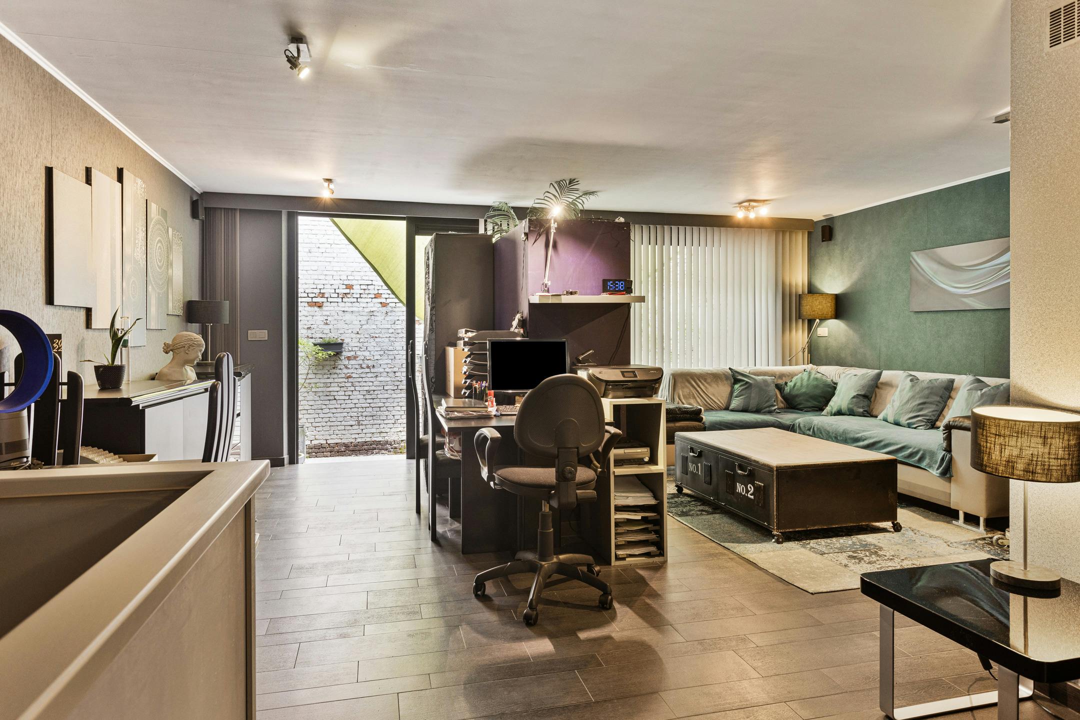 Charmant gerenoveerde B&B met woonst, winkel en handelsfonds foto 50