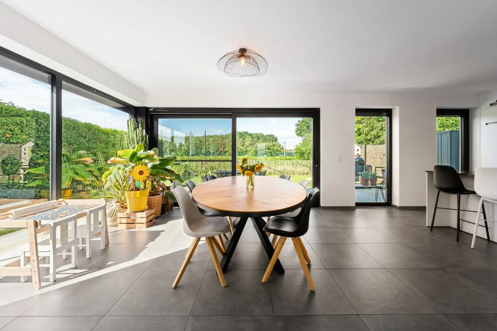 Instapklare woning met zicht op de velden foto 7