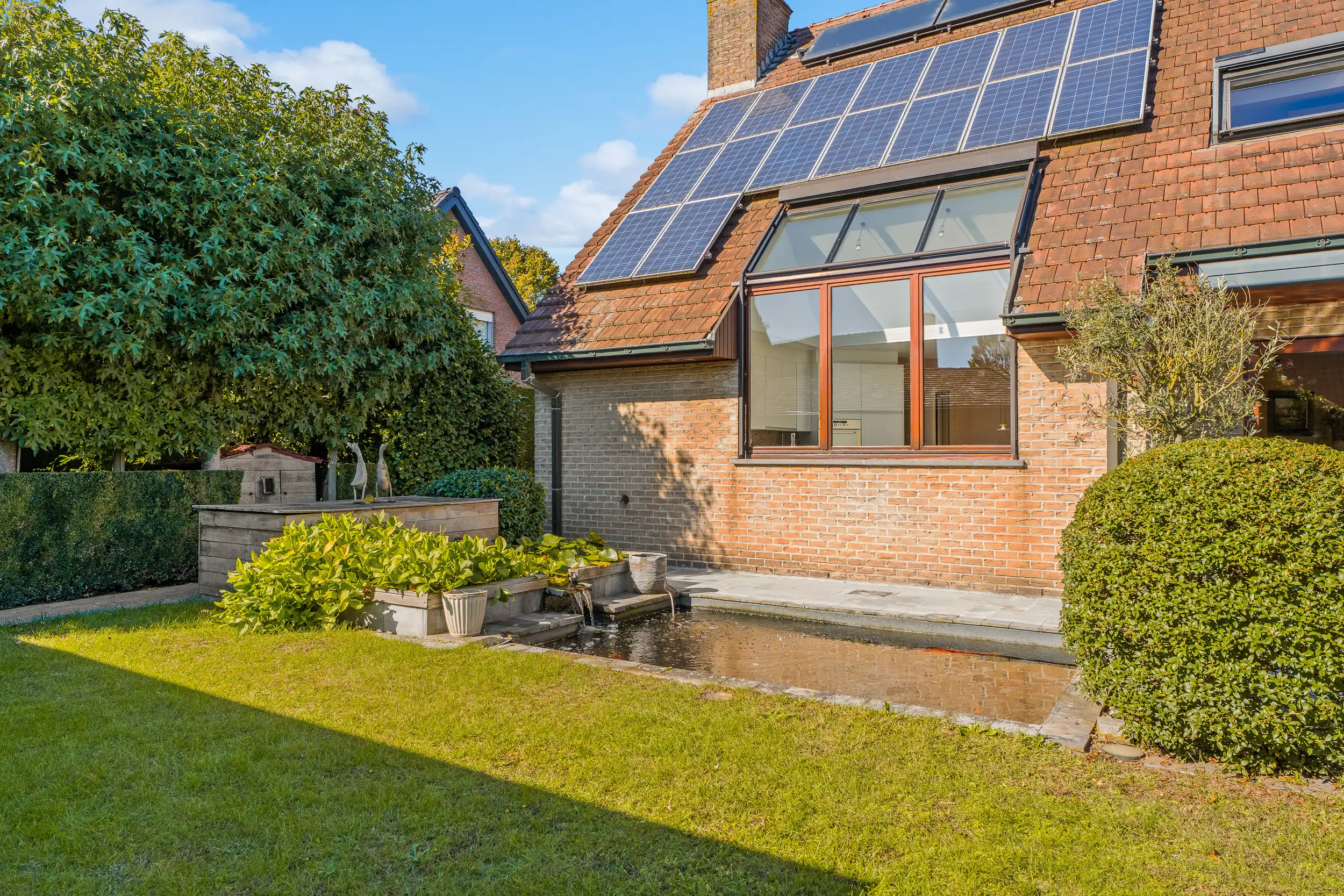Instapklare gezinswoning in rustige, residentiële, wijk foto 35