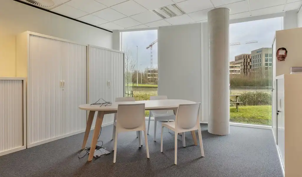 Recente kantoren te koop op topligging in Gent foto 8