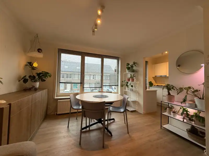 Gerenoveerd appartement op toplocatie nabij station en ziekenhuis (campus Temse) foto 3