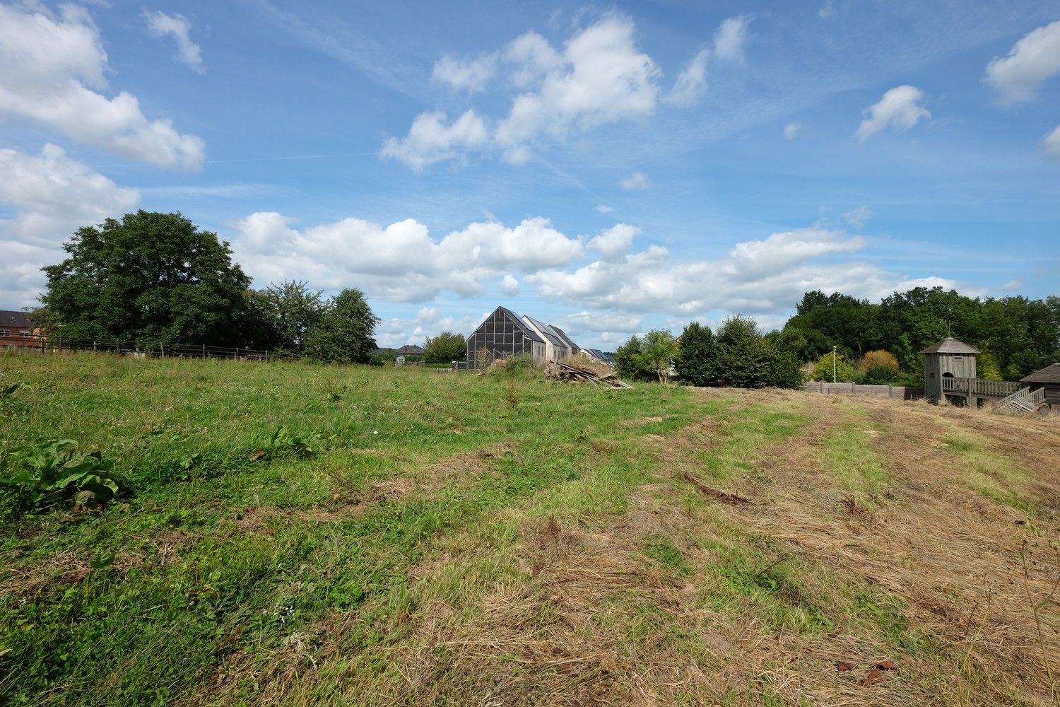 Perceel voor ontwikkeling van vier woningen te koop foto 4