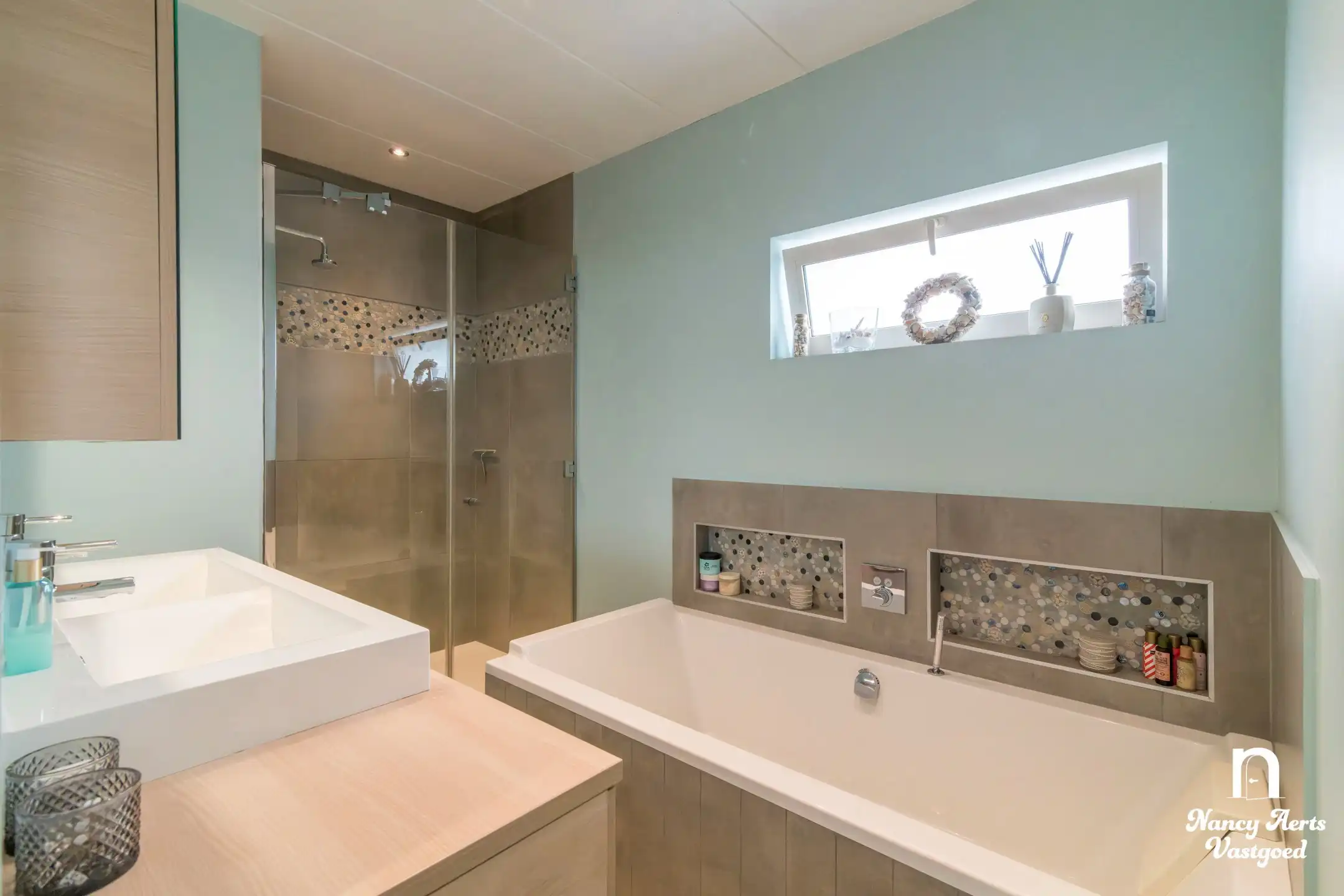 Lichtrijke gezinswoning met open zicht in Stal-Koersel foto 17