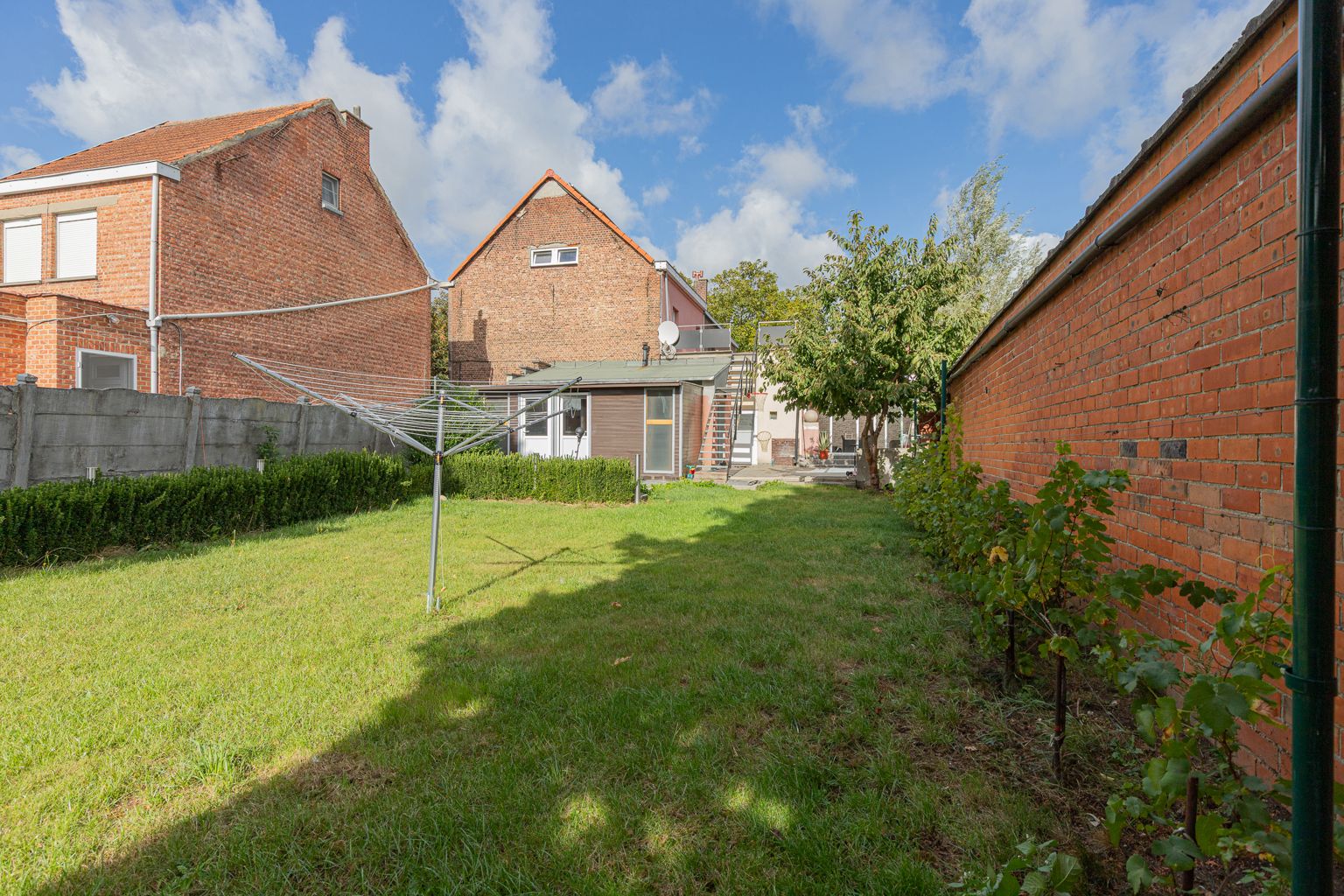 Gerenoveerde woning op wandelafstand van het centrum! foto 20