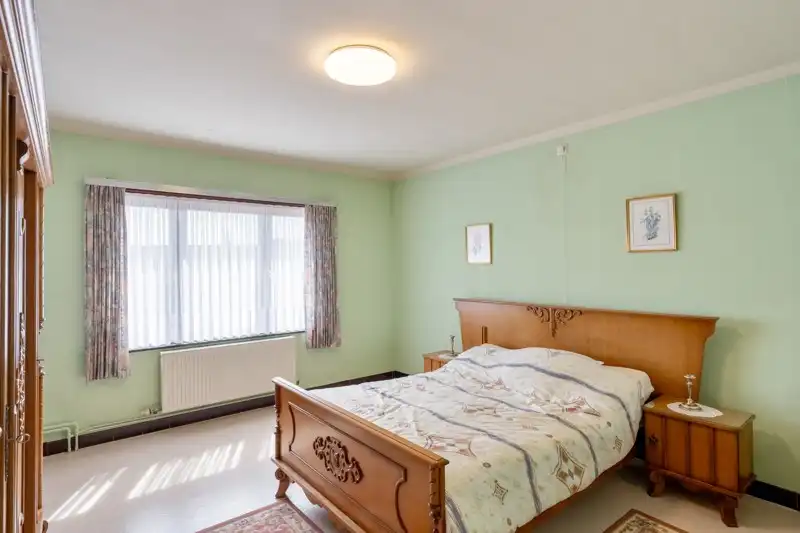 Verzorgde woning met onderhoudsvriendelijke tuin op 2are 55ca en gelegen in het centrum van Kortenaken foto 19