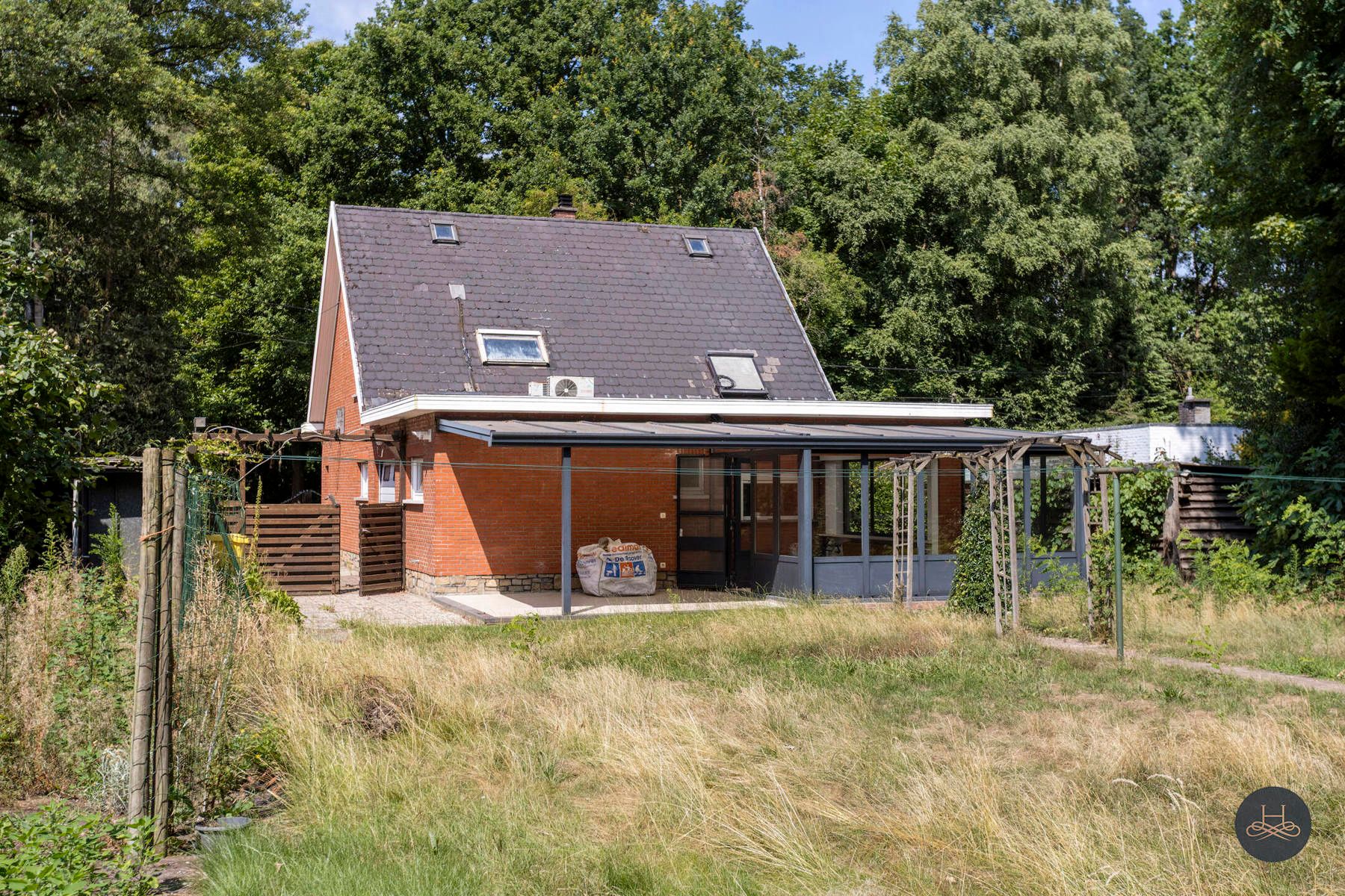Rustig en residentieel gelegen renovatiewoning in het groen foto 32