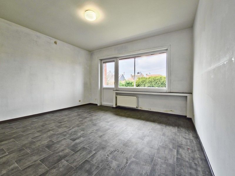 Lichtrijk twee-slaapkamer appartement inclusief garage in hartje Beveren foto 7