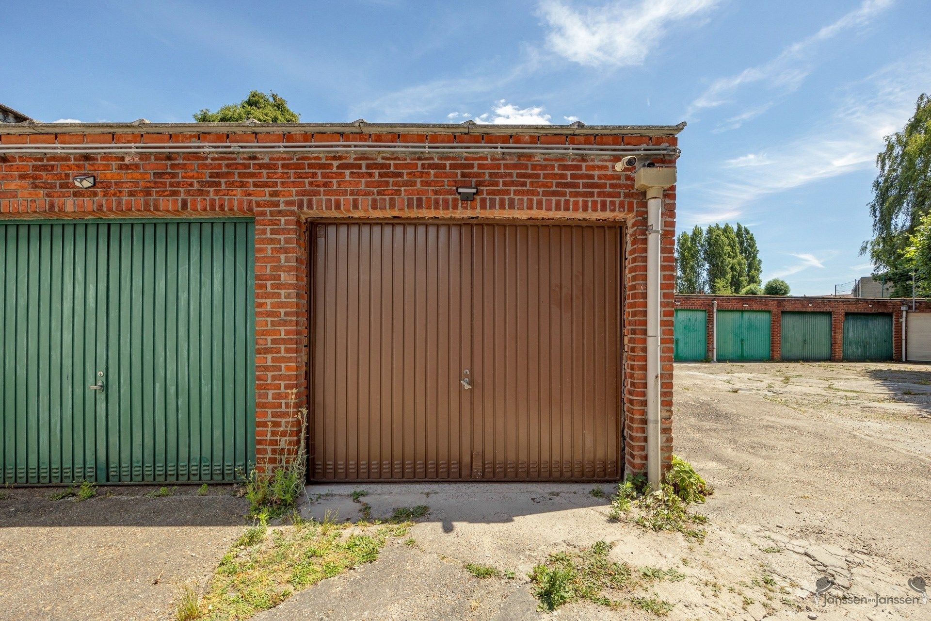 Instapklare energiezuinige woning met drie slaapkamers in hartje Merksem. foto 27