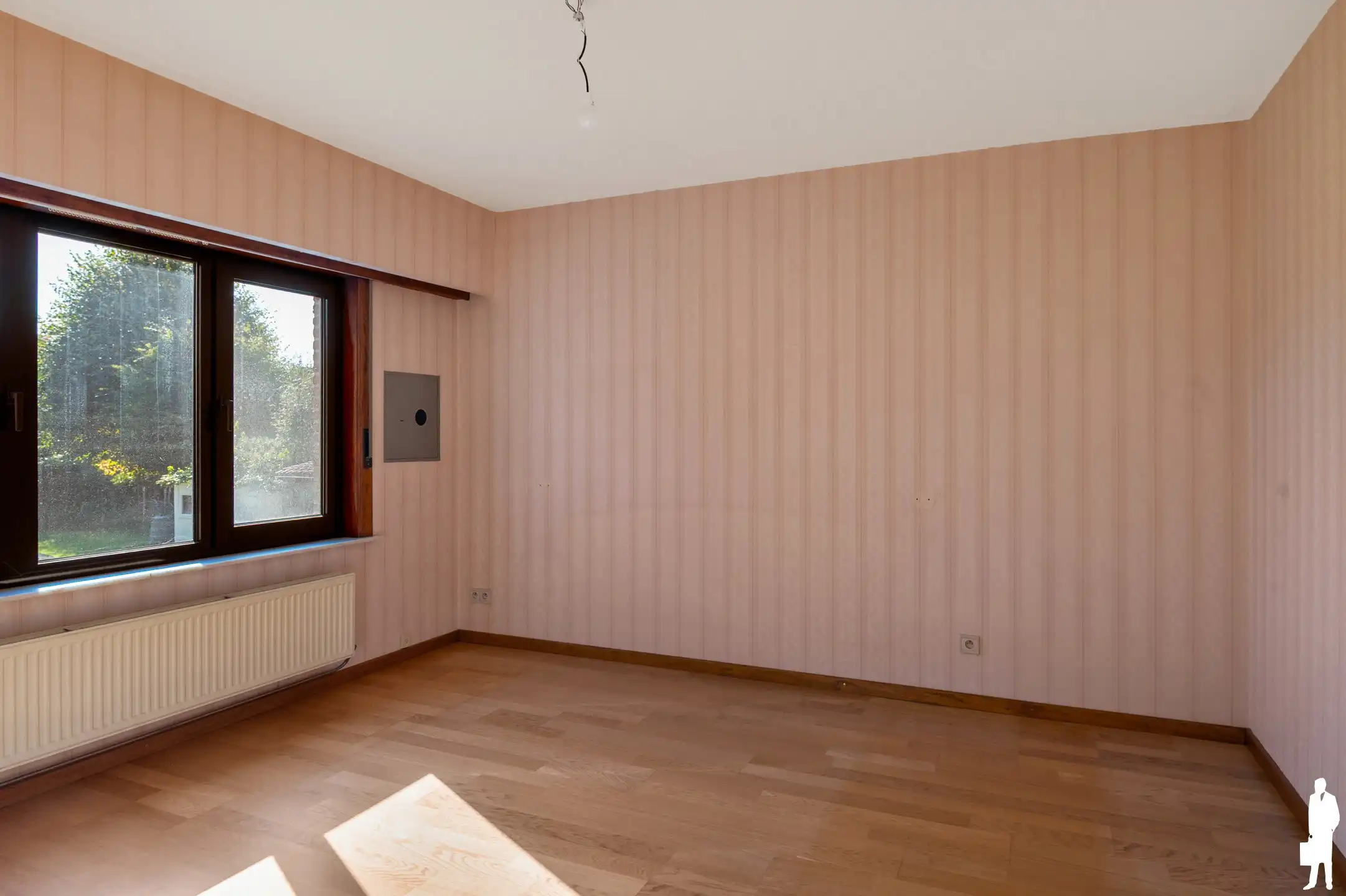 Te renoveren woning met zuid tuin in doodlopende straat foto 22