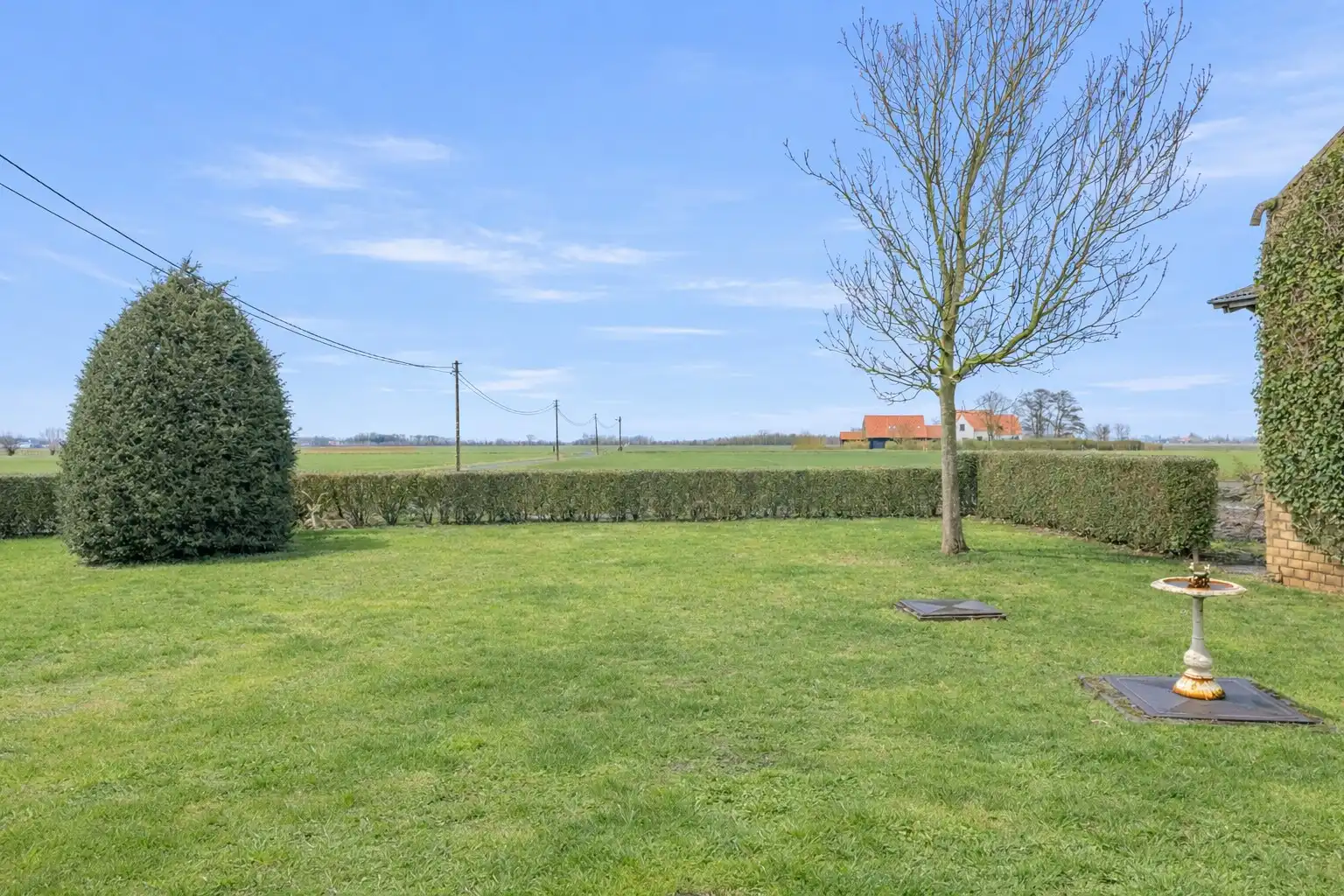 Fermette met atelierruimte/opslagruimte op prachtige locatie foto 5