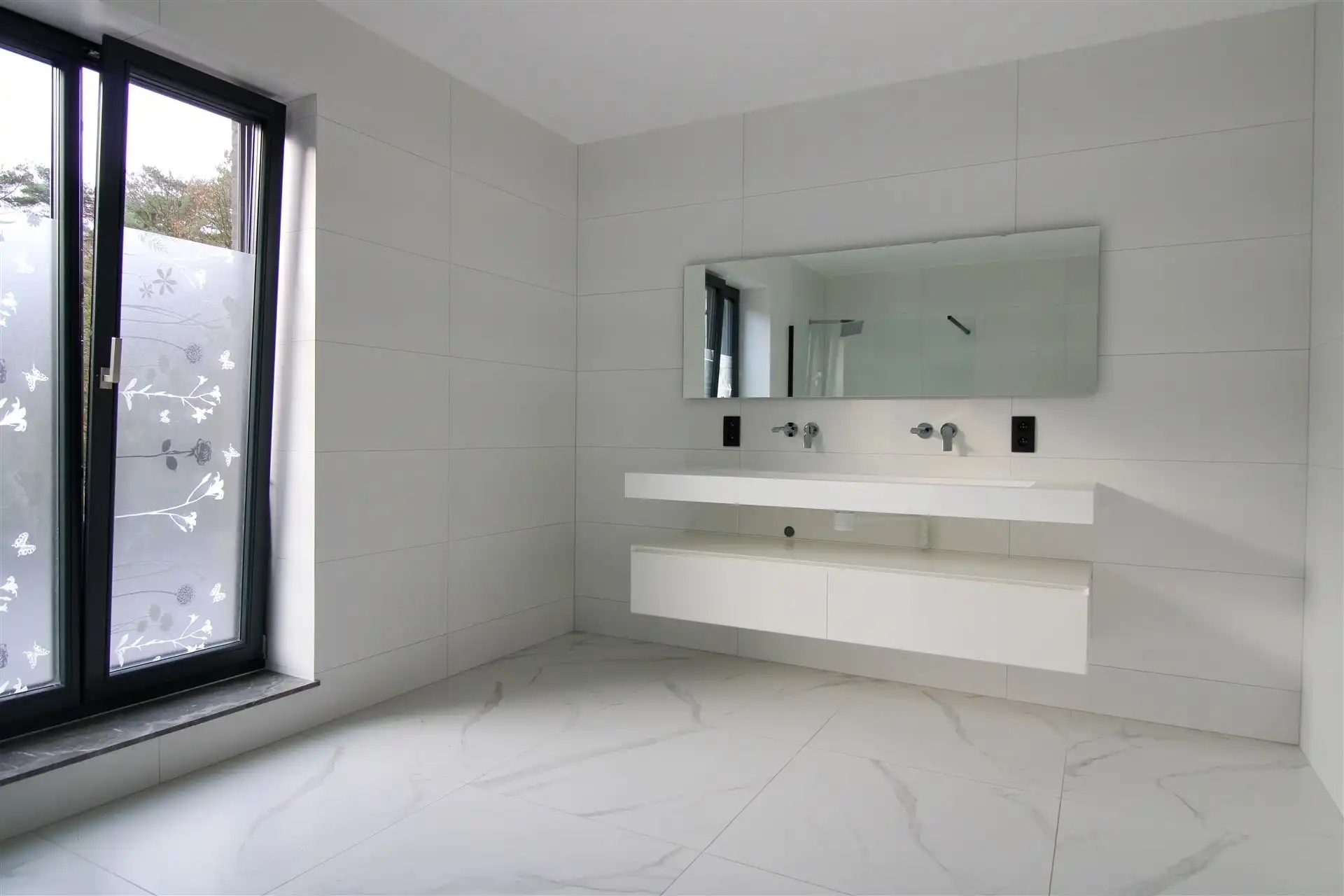 Nieuwbouwwoning met 5 slaapkamers, 2 badkamers op perceel van 8a41ca te Maasmechelen! foto 18