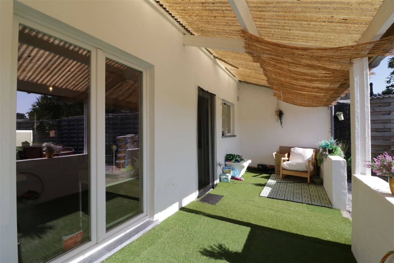 Gerenoveerde woning met tuin op rustige locatie foto 6