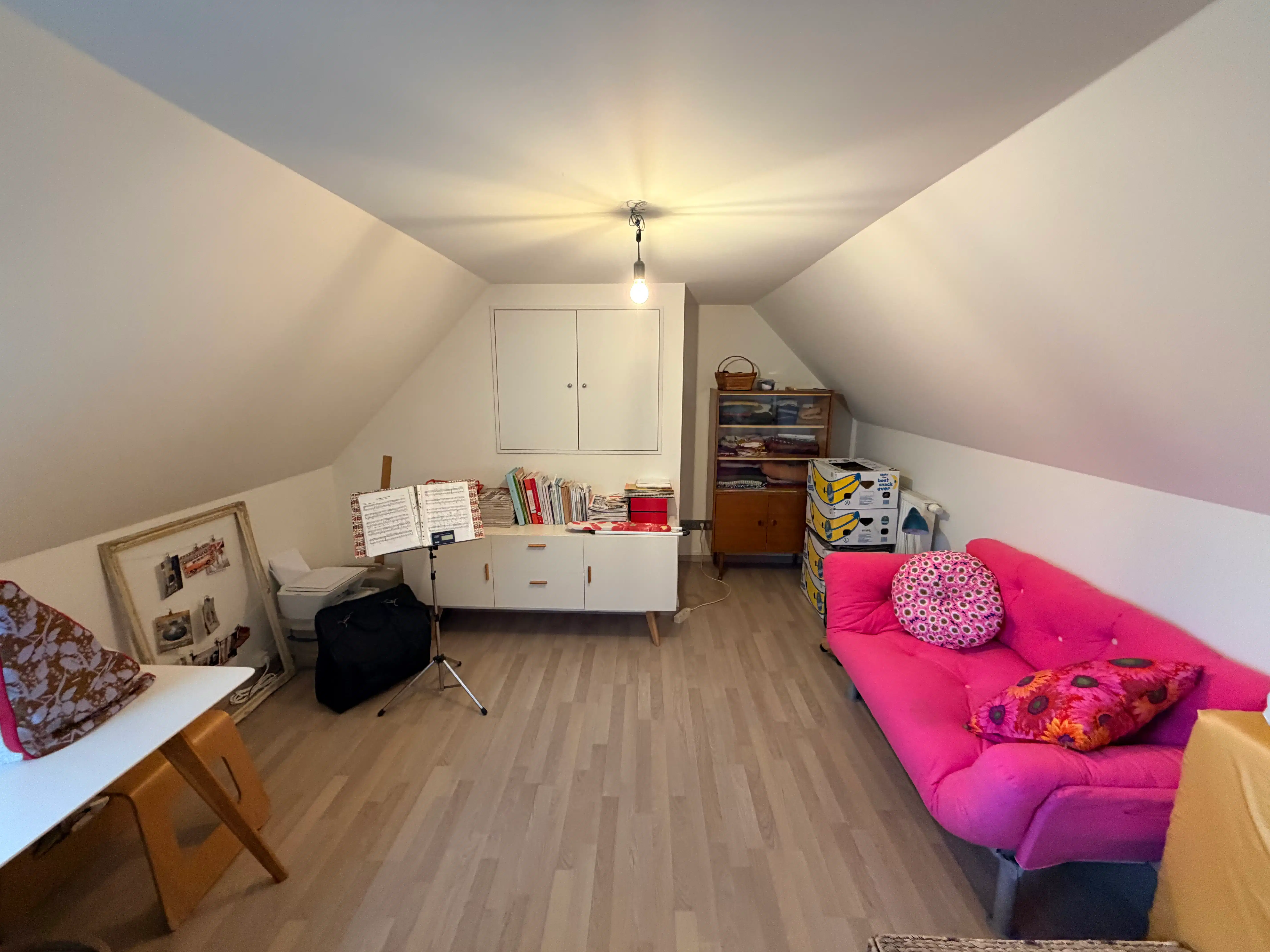 --- COMING SOON --- Ruim duplex-appartement met zonnig terras en autostaanplaats in centrum Oostakker! foto 6
