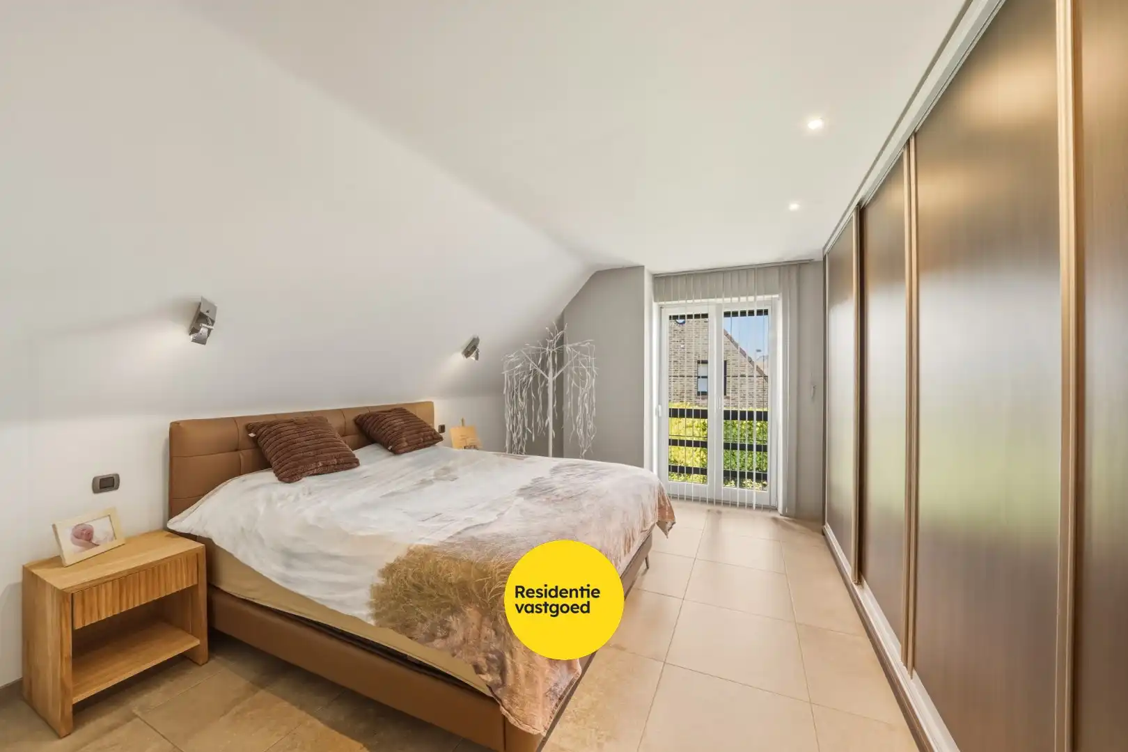 Ruime alleenstaande woning nabij zee en strand! foto 23