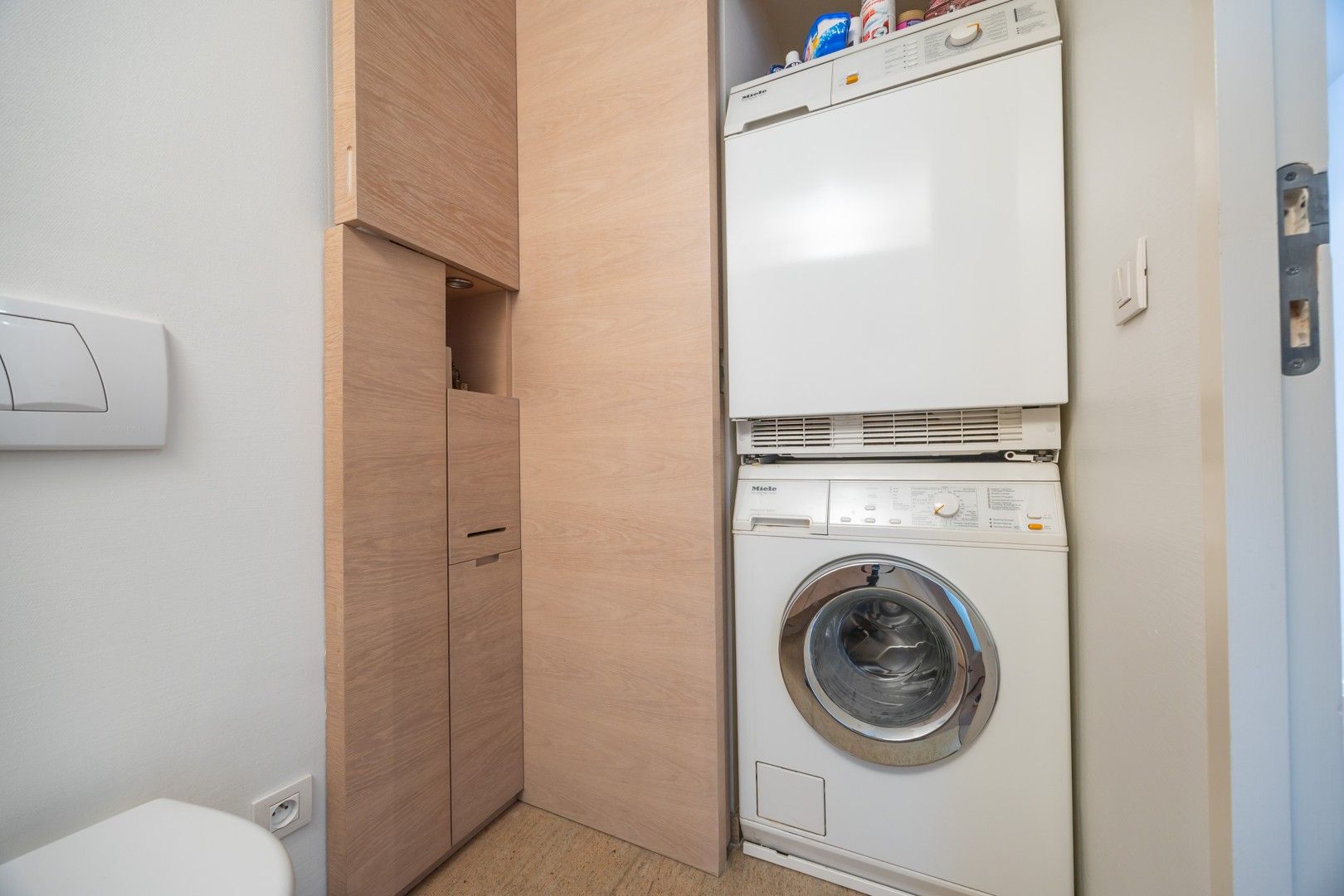 WESTHILL 05.01 foto 19