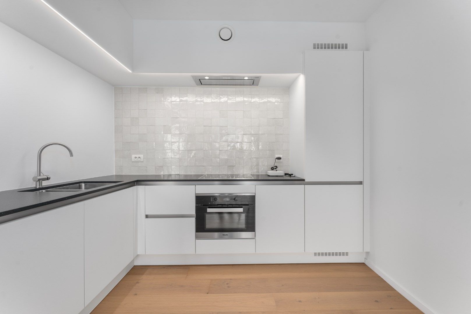 Mooie serviceflat te koop in standingvol gebouw foto 5