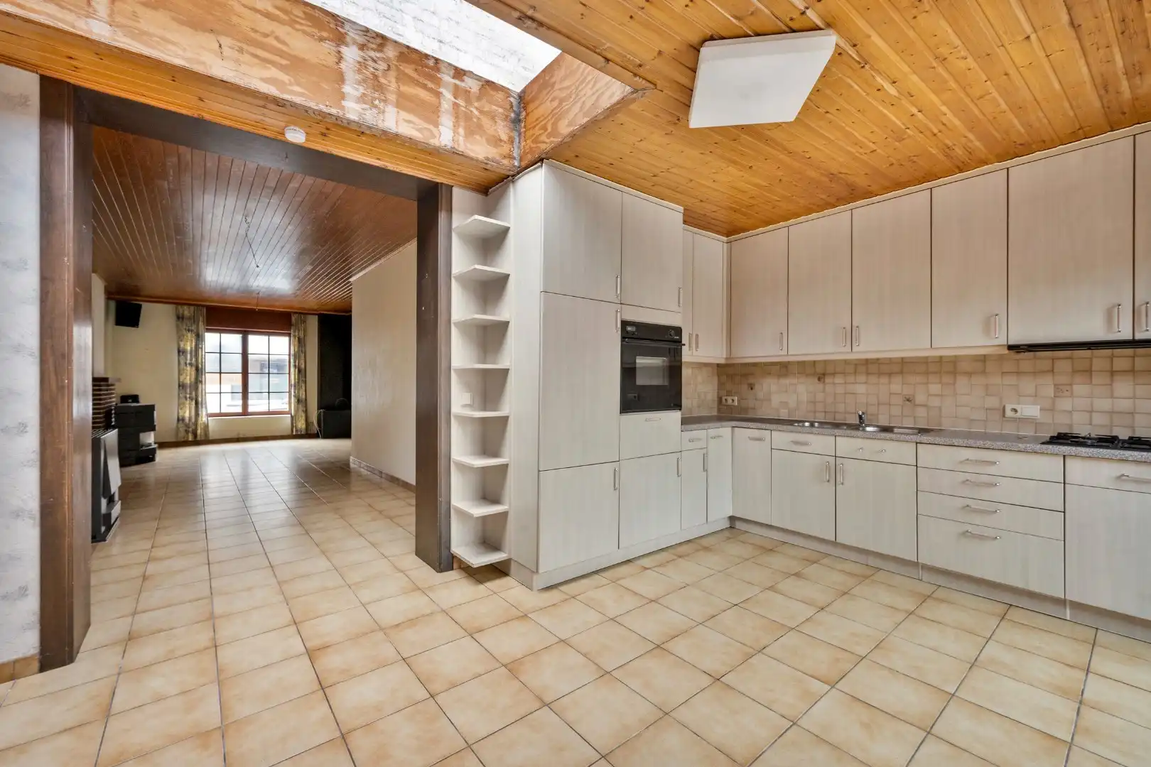 Woning met 2 slaapkamers en zolder en zonnige tuin in Mesen foto 5