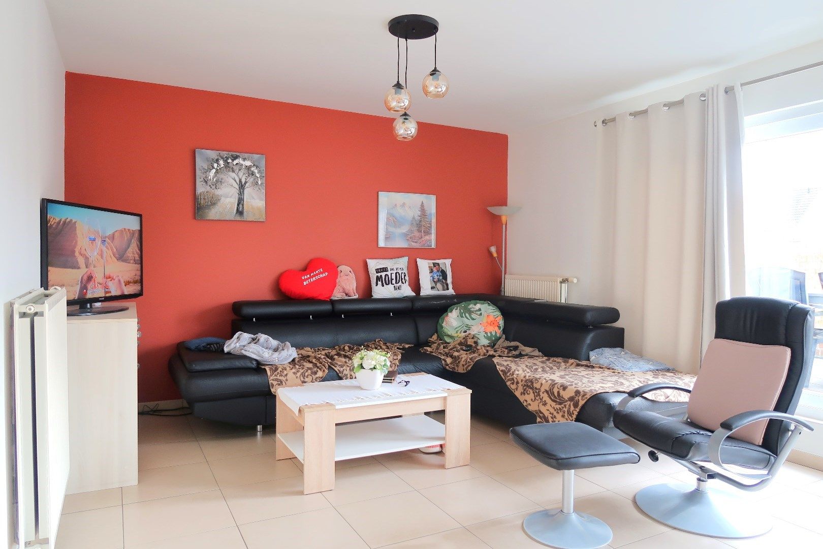 Opbrengsteigendom met 3 appartementen en 3 garageboxen. Ideale investering! foto 8