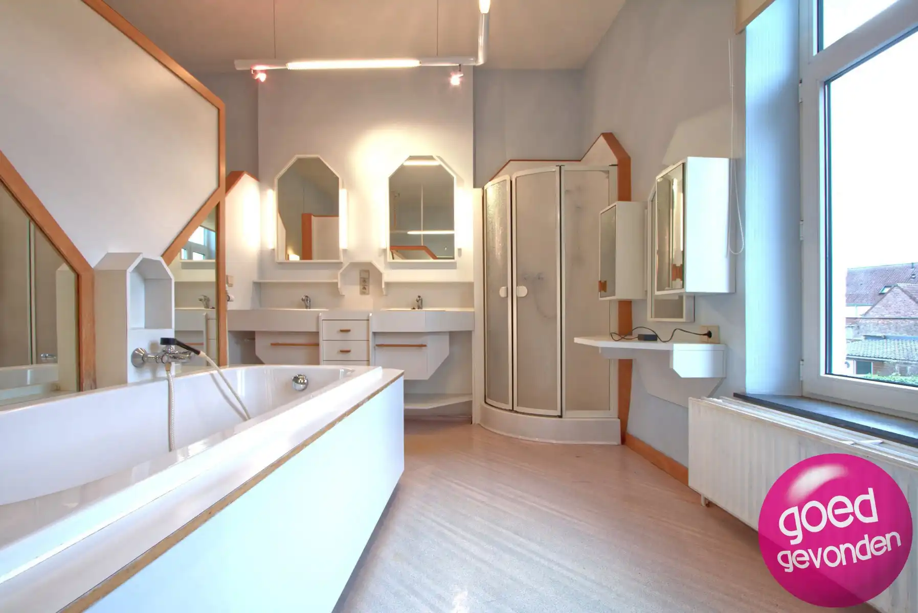 HERENHUIS - 4 tot 5 SLK - 2 LIVINGS - KOER - TERRAS - TUIN   foto 29