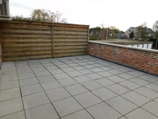 Instapklaar appartement met ruim terras foto 14