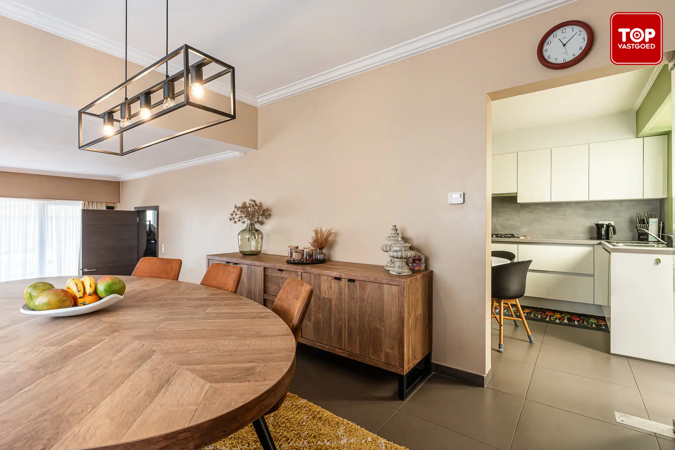 Instapklare HOB met 4 slaapkamers en tuin foto 10