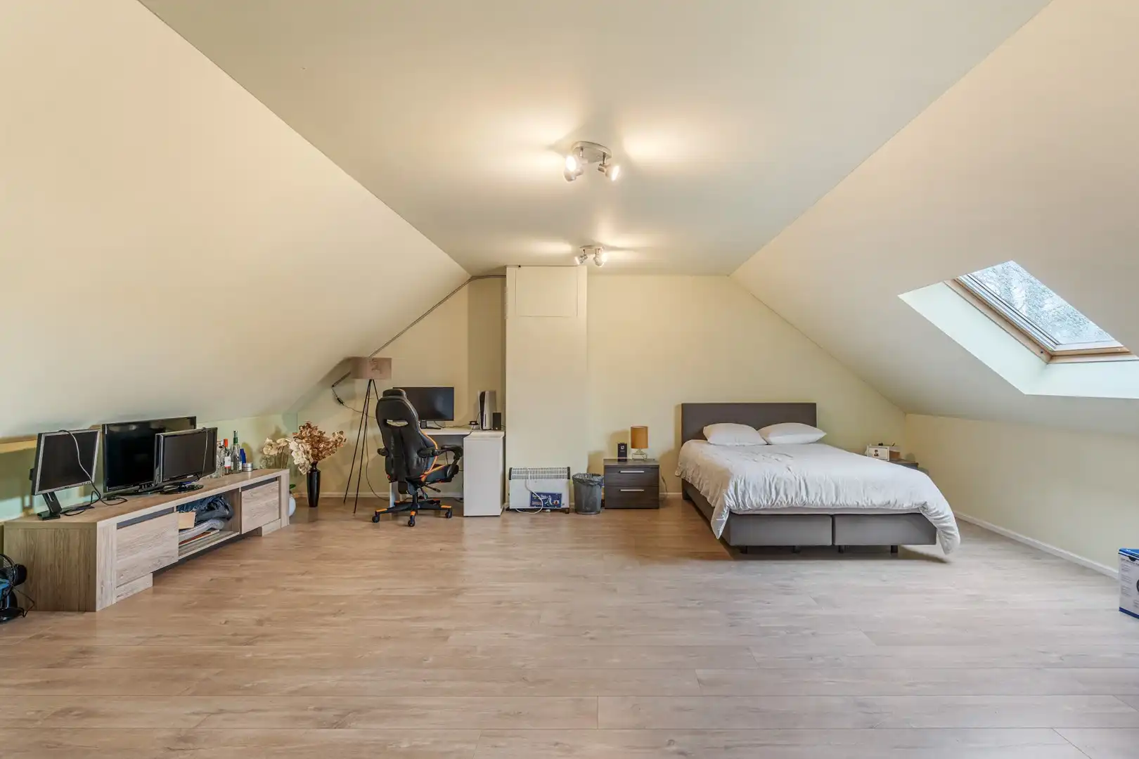 🏡 Instapklare halfopen bebouwing in landelijke stijl te koop in Houthalen-Helchteren (Binnenvaartstraat) foto 16