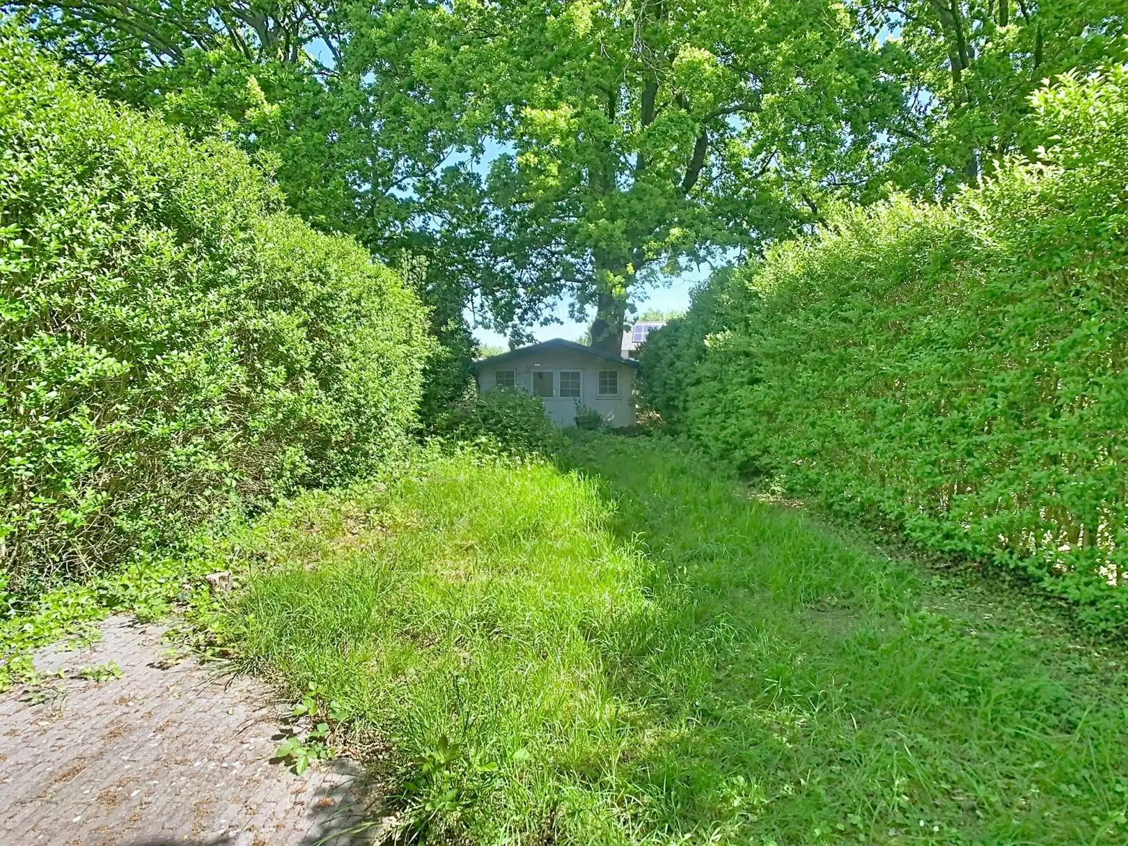 Huis met 4 slaapkamers en tuin + garage!! foto 24