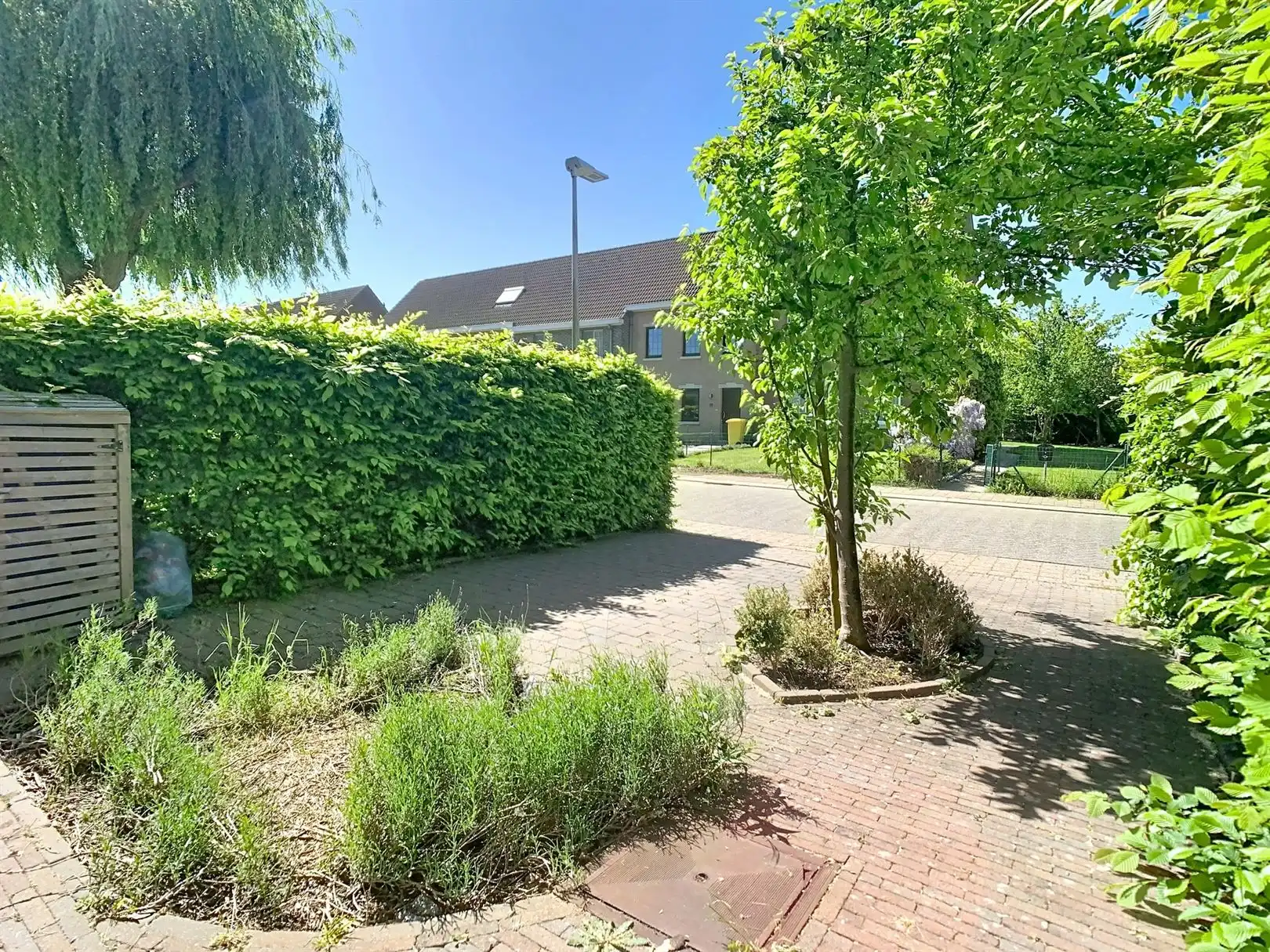 Huis met 4 slaapkamers en tuin + garage!! foto 24
