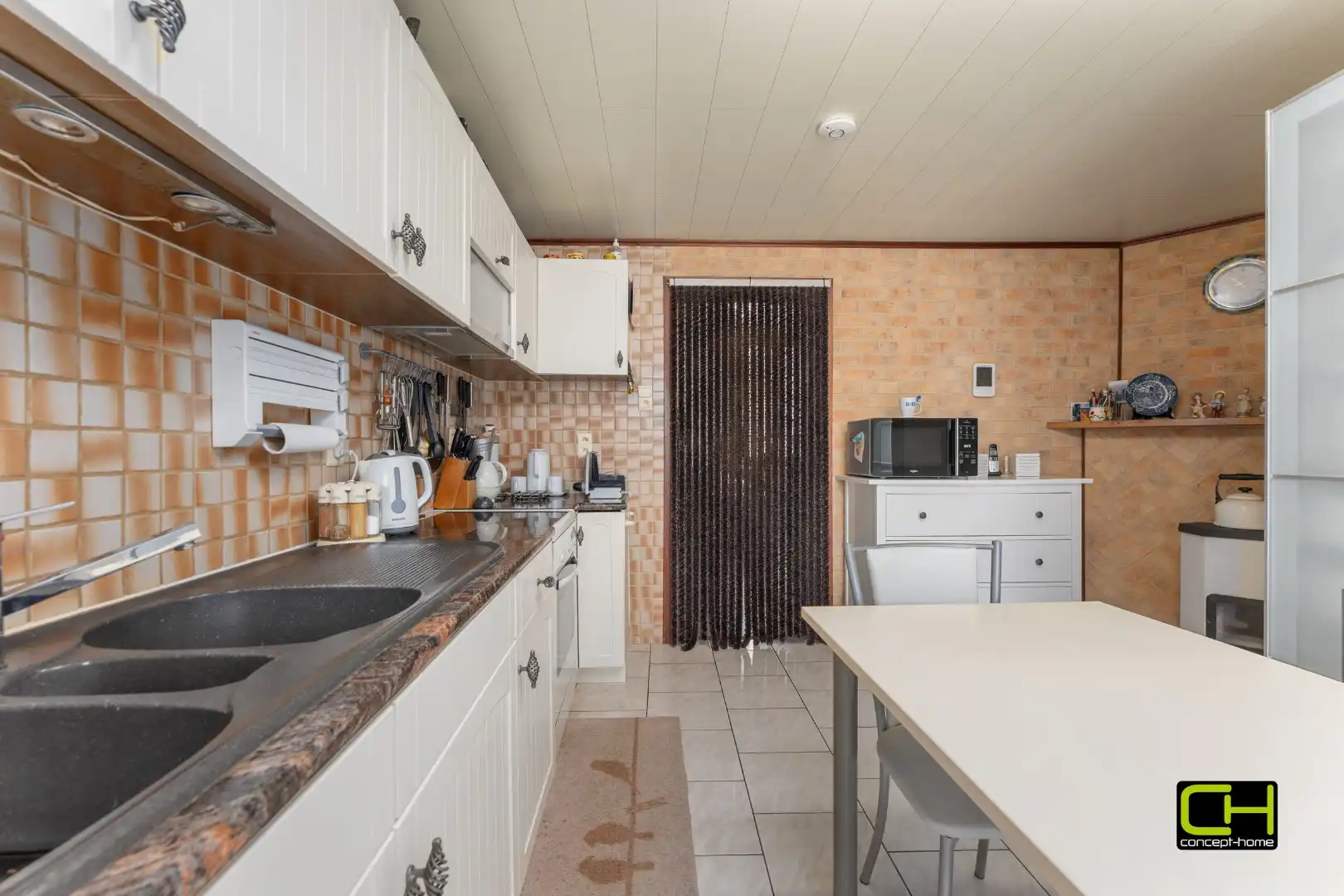 Halfopen bebouwing met twee slaapkamers te koop in Lembeke foto 8