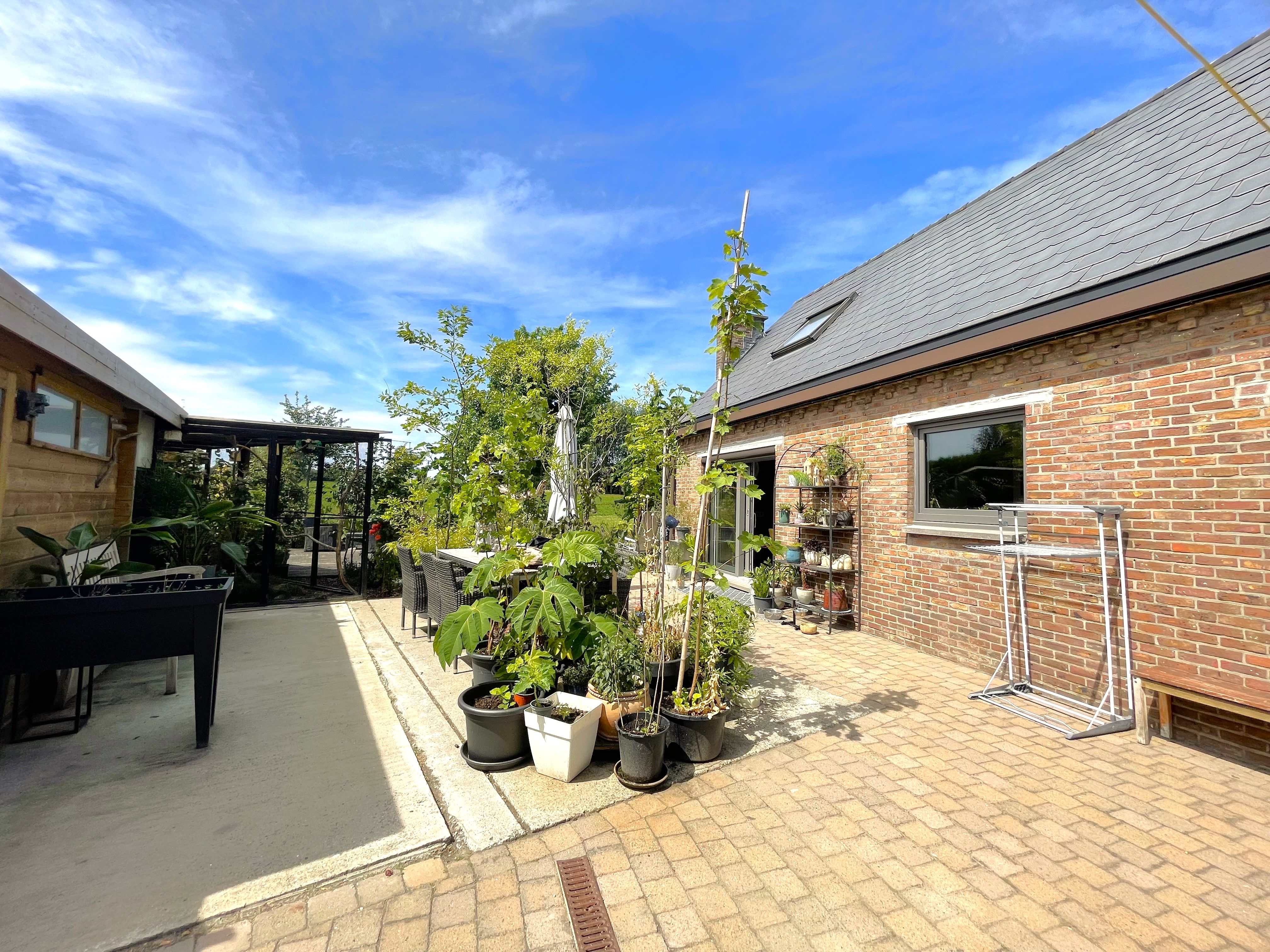 Open bebouwing met zicht op velden - 3 slpkm - terras - tuin foto 14