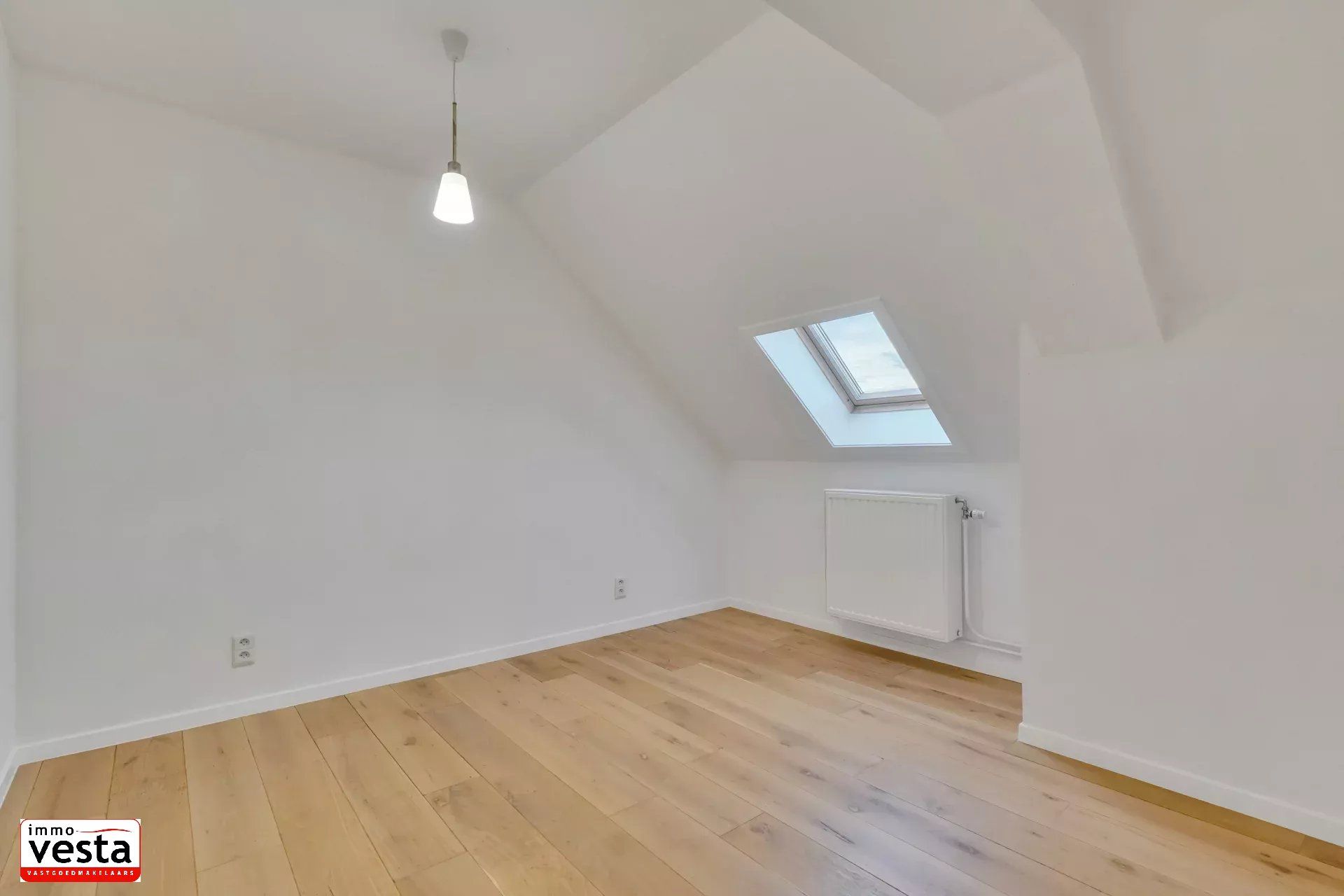 Goed gelegen, energetisch gerenoveerde stadwoning foto 21