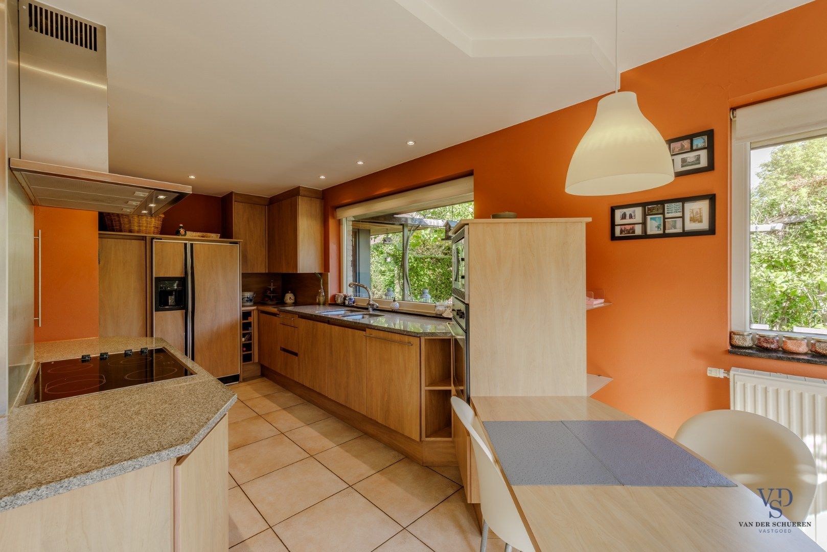 Tijdloze villa in 't groen.  foto 9