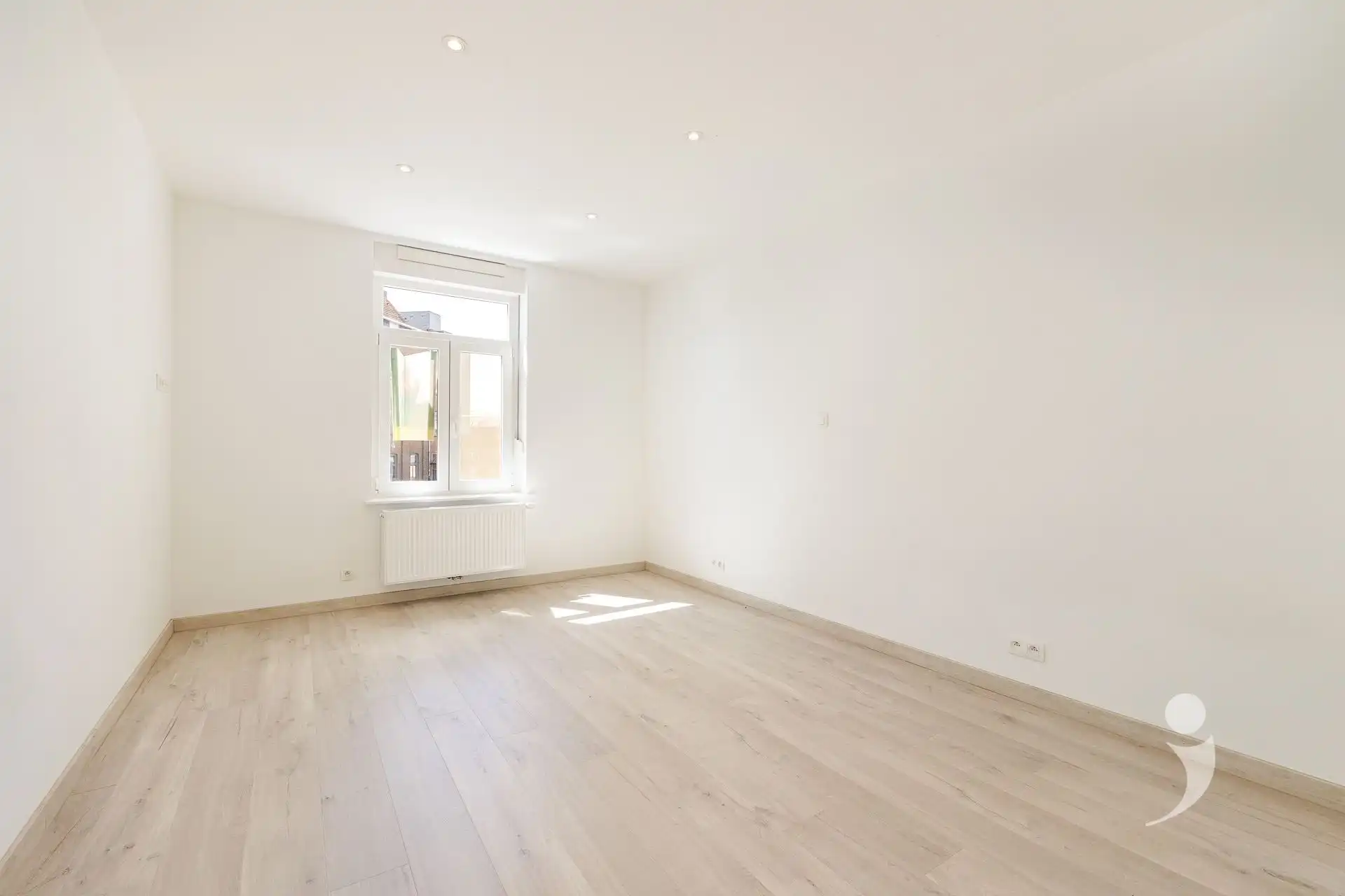 Prachtig gerenoveerde gezinswoning op een toplocatie foto 16