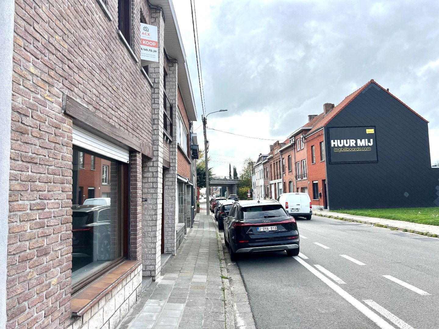Ruime brede gezinswoning met garage te koop te Harelbeke! foto 29