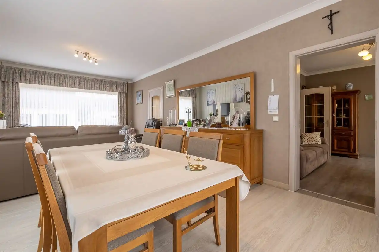 Verzorgde woning met 3slpk, inpandige garage en tuin foto 7