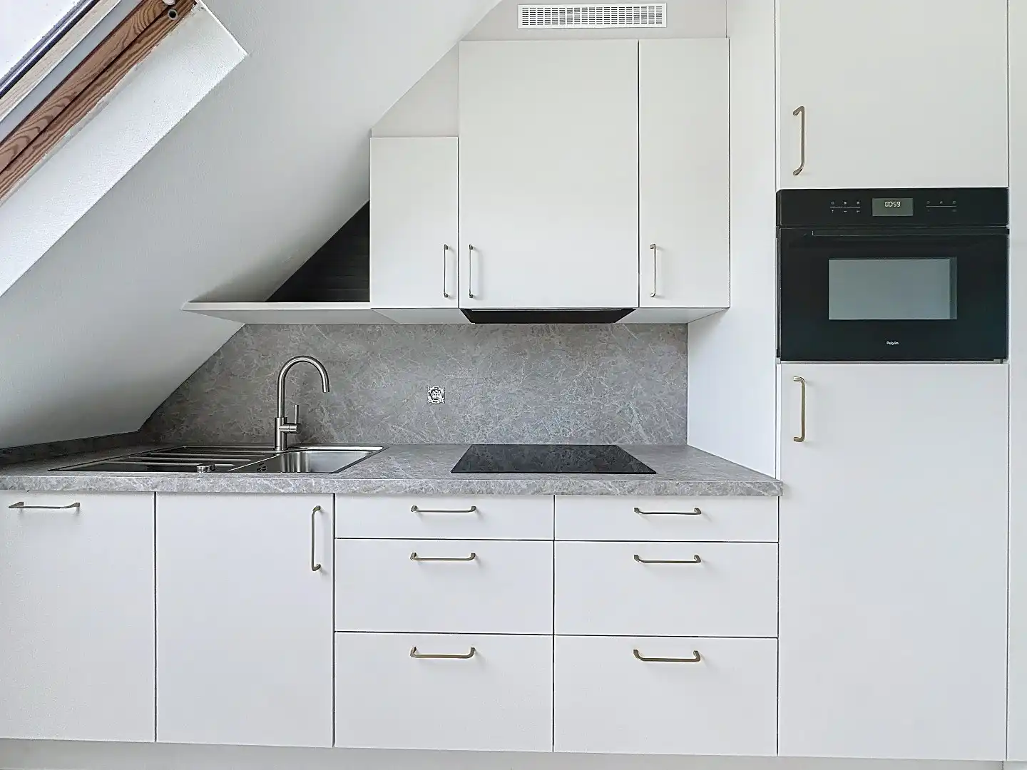 Ruim en lichtrijk appartement in het centrum van Wilsele! foto 6