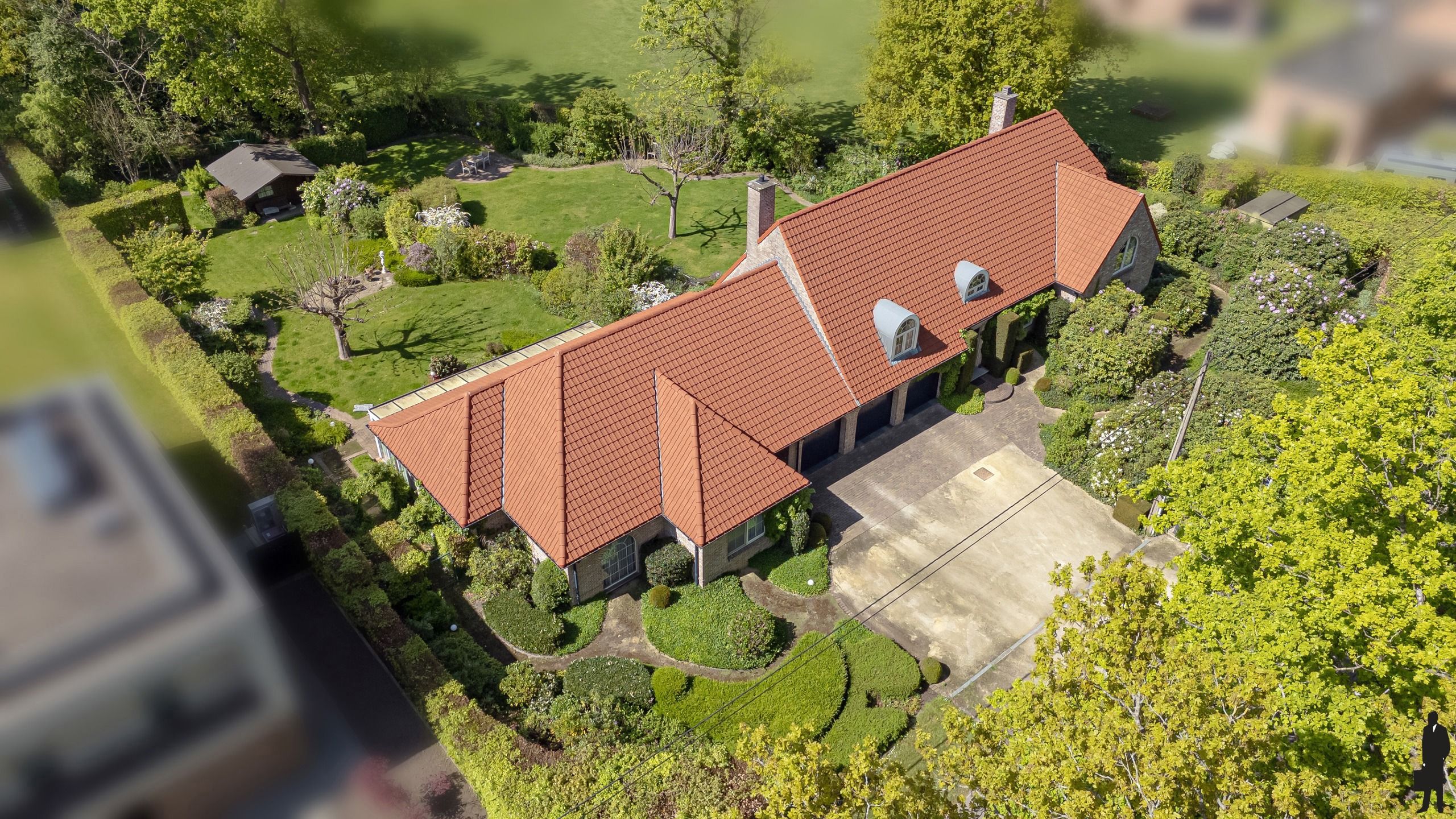 Uniek gelegen riante villa te midden groen in topwijk te Mol foto 44