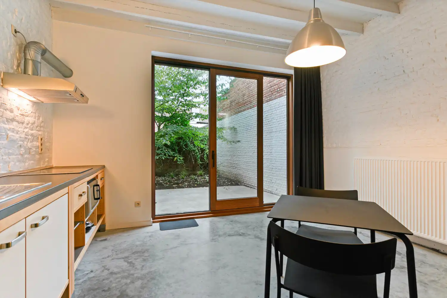PRACHTIG GERENOVEERDE WONING MET STADSTUIN! foto 12