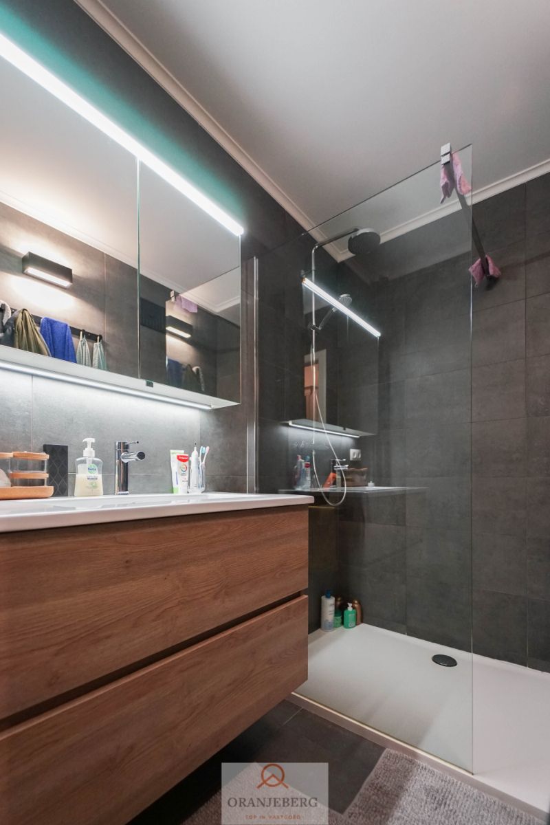 Ruim energiezuinig appartement nabij de Groene Vallei foto 12