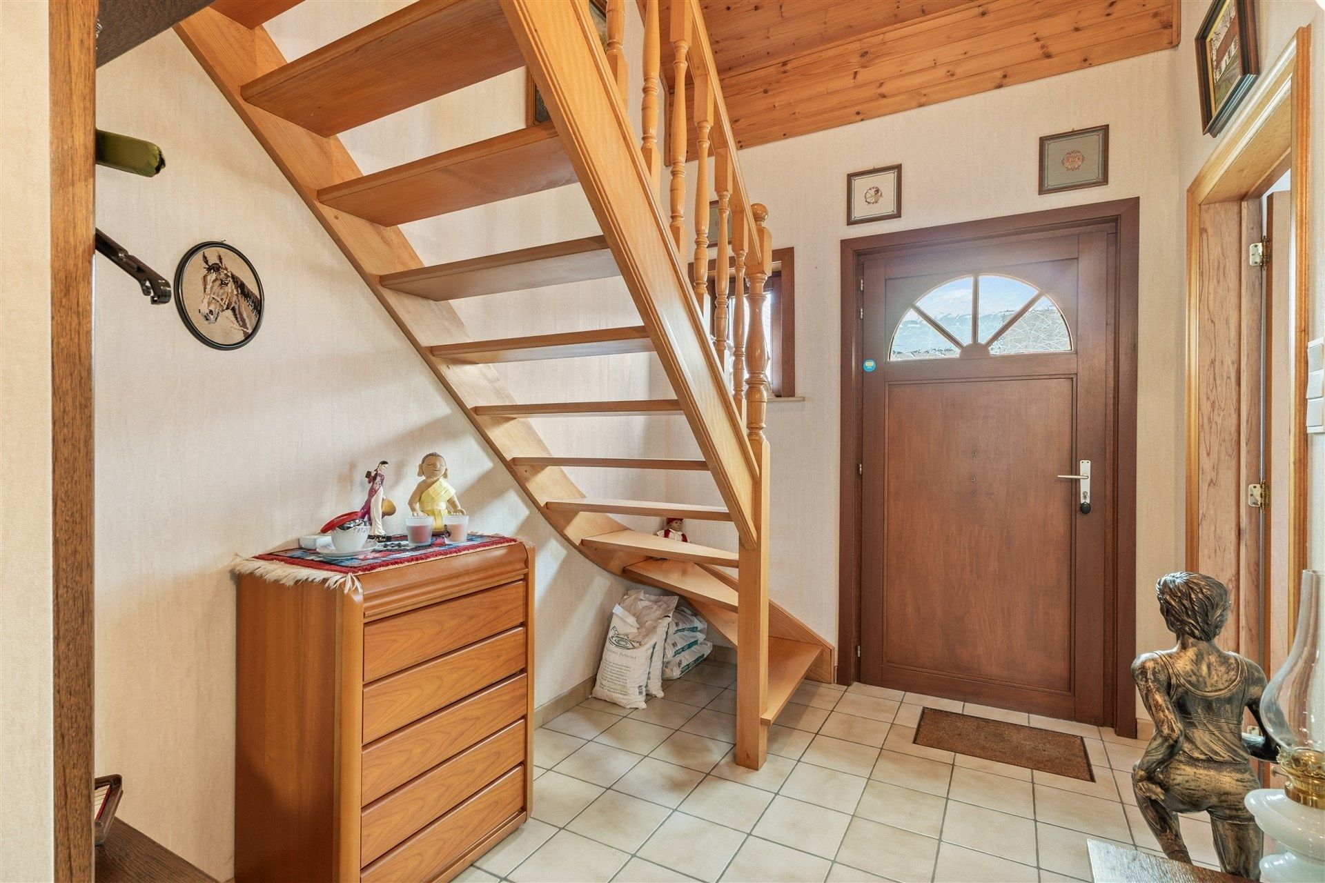 Halfopen bebouwing op zeer centrale ligging. foto 15