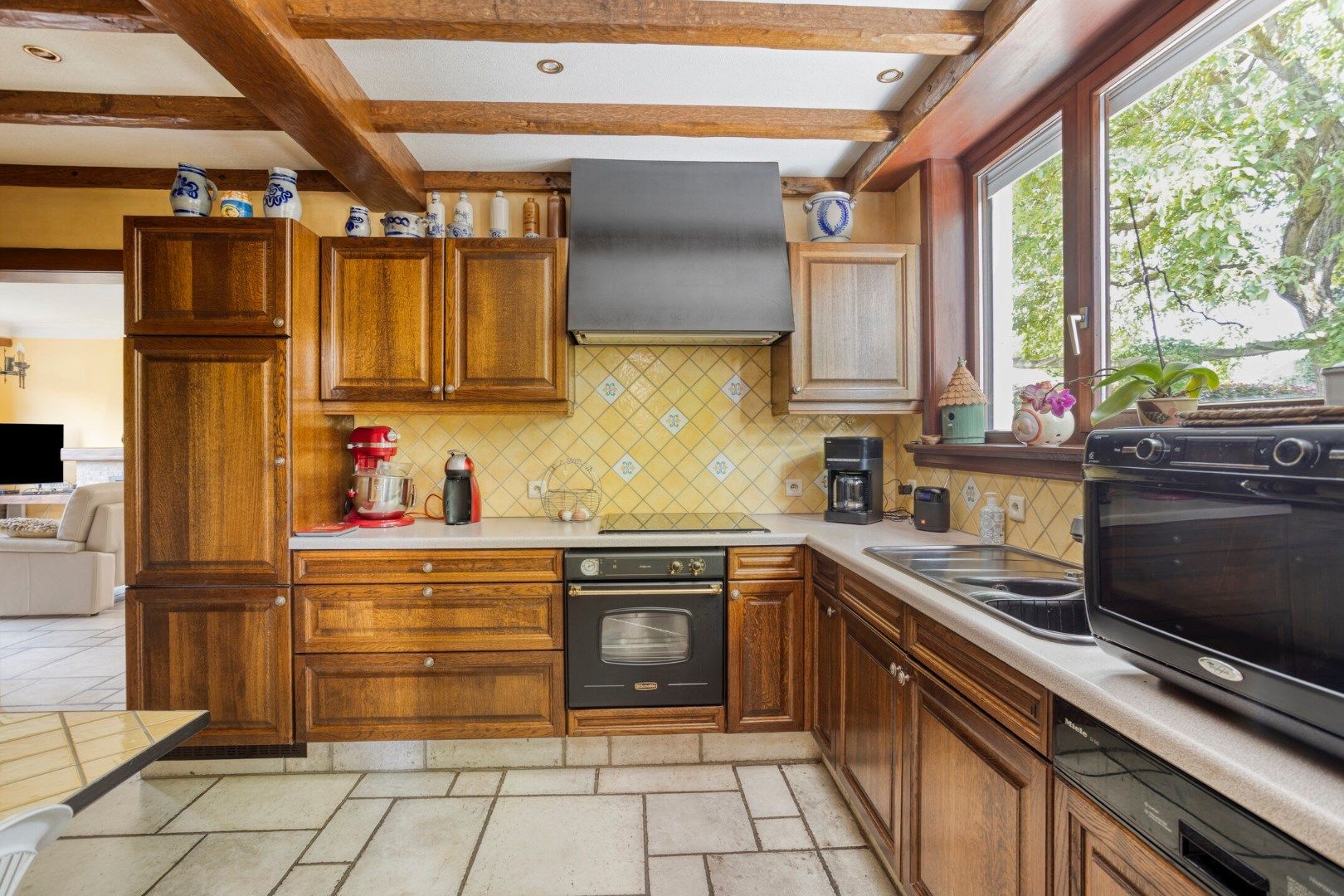 Charmante woning van 256 m2 met 4 slaapkamers te Wommelgem!  foto 11