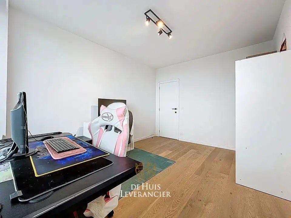 centraal gelegen, gerenoveerd appartement met panoramische zicht op 2 terrassen foto 17