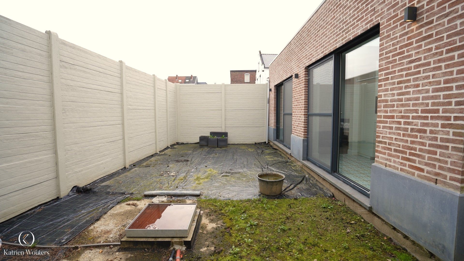 Goed geïsoleerde energiezuinige woning met grote inpandige garage en onderhoudsvriendelijke tuin op TOP-locatie foto 8